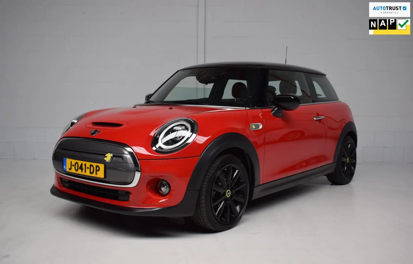 MINI Mini Electric Essential 33 kWh ORG.NED / NAP / CAM Rojo - 1