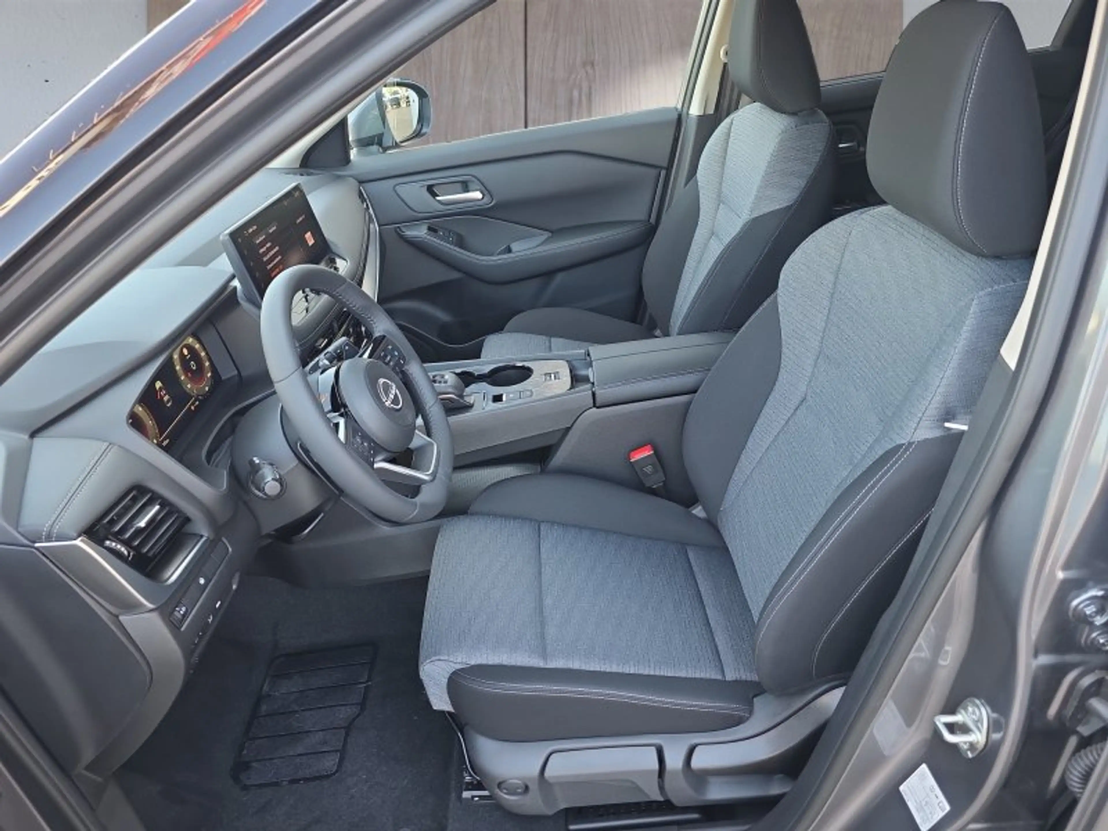 Nissan X-Trail 1,5 VC-T 163PS Navi/ACC/Winterp/el.Klappe ** — photo 9