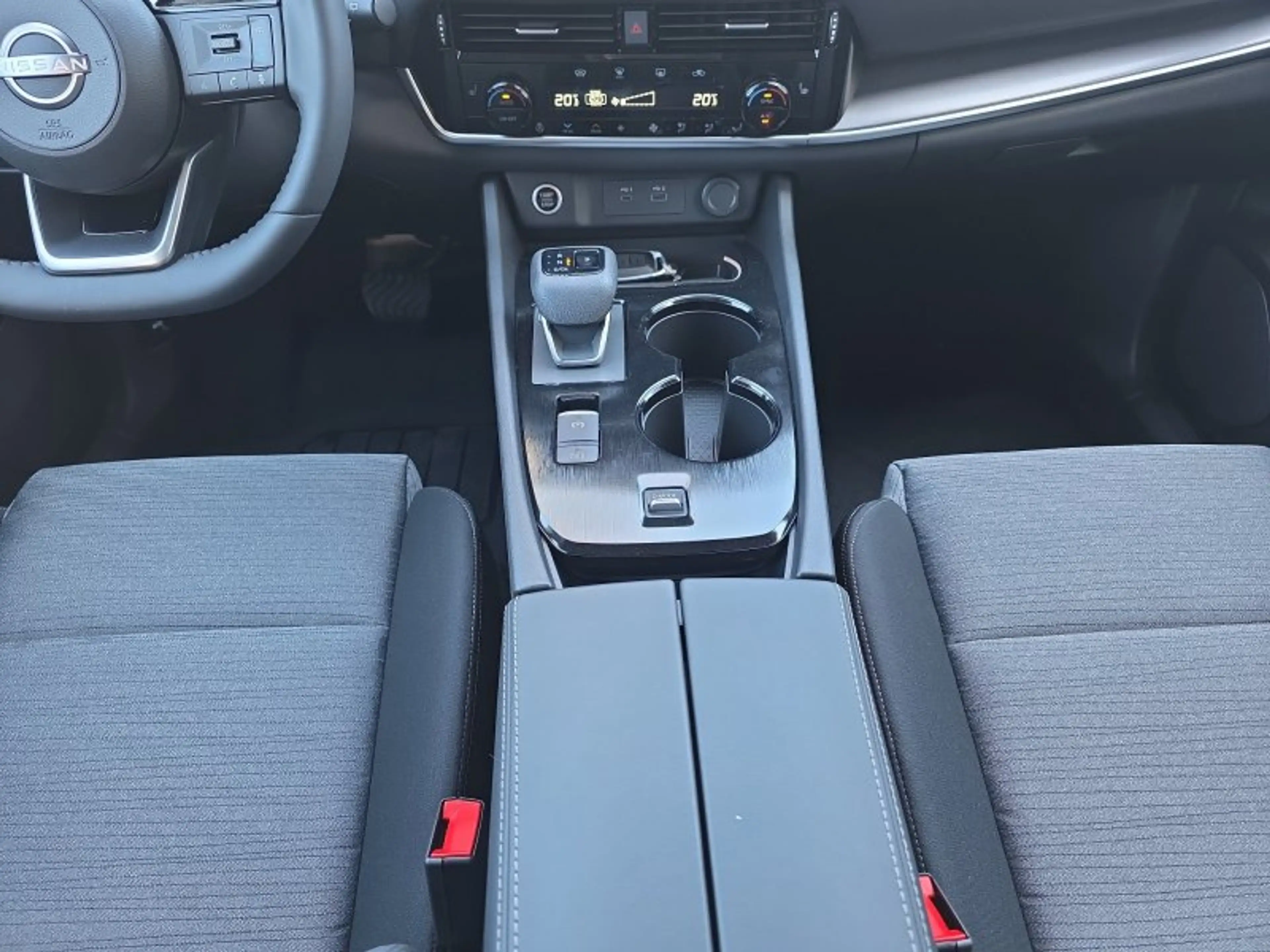 Nissan X-Trail 1,5 VC-T 163PS Navi/ACC/Winterp/el.Klappe ** — photo 12