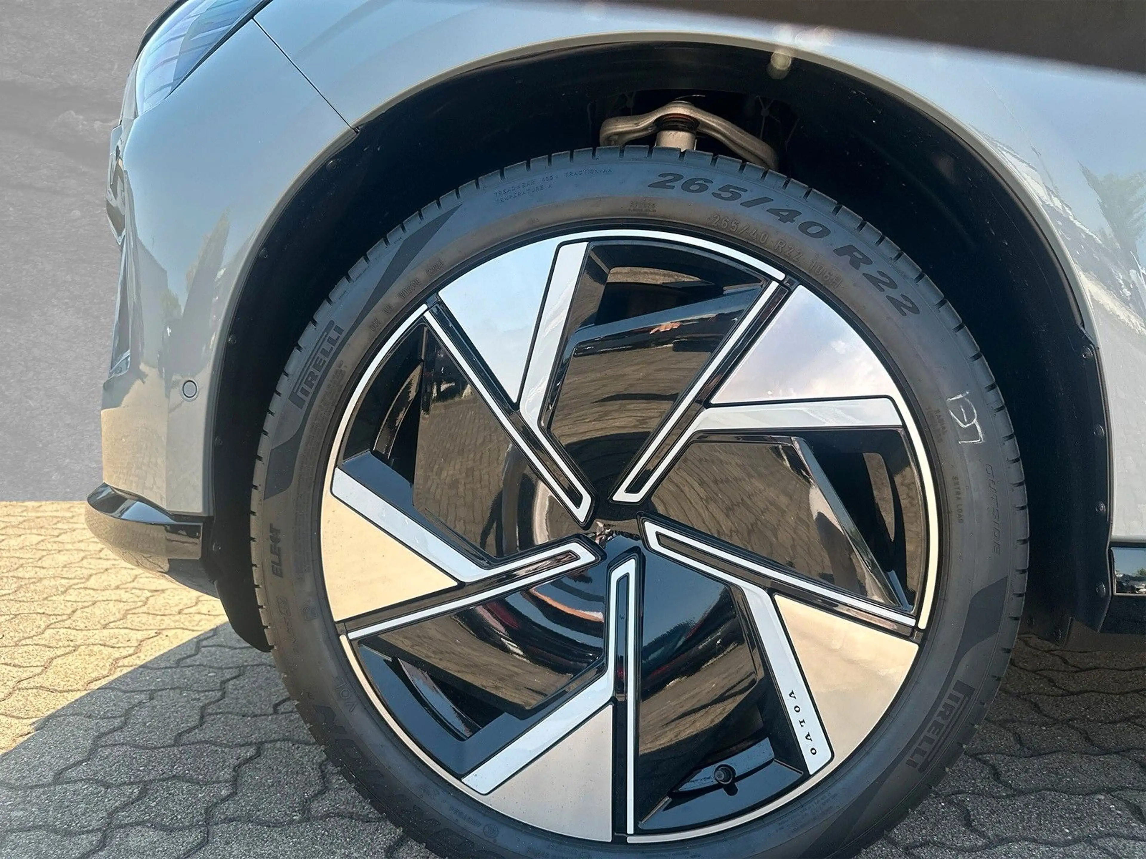 Volvo EX90 Ultra Twin Motor Performance AWD 7-Sitzer — photo 2