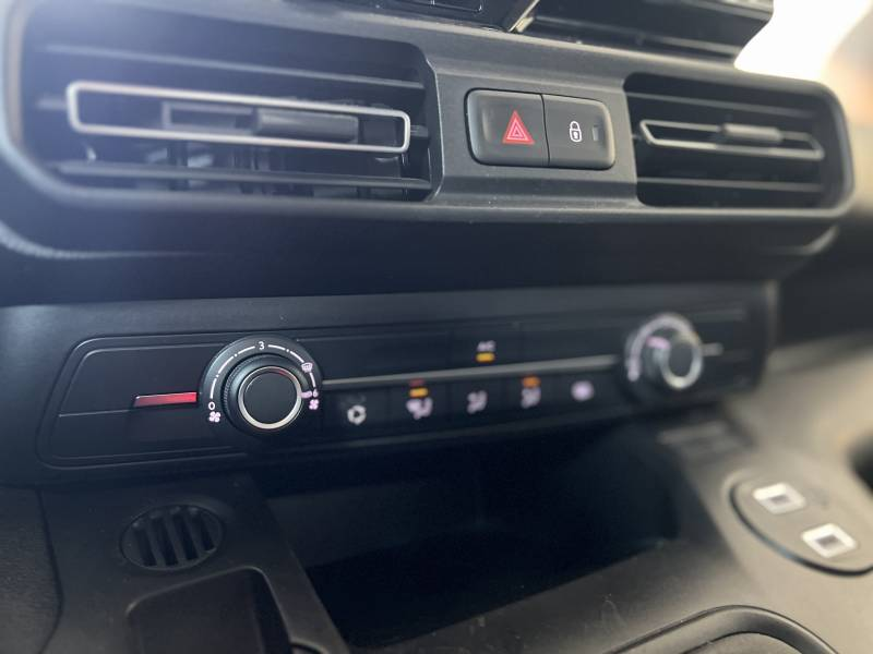 Peugeot Partner 3 1.5 BlueHDi L1 Light 75kW - — photo 13