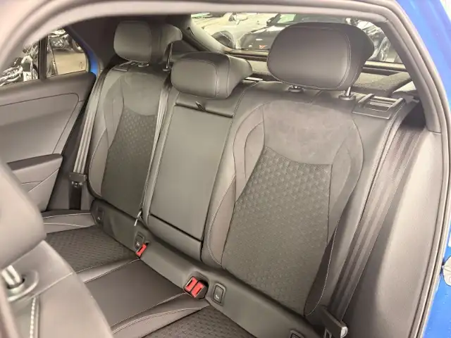 Volkswagen T-Roc view 15