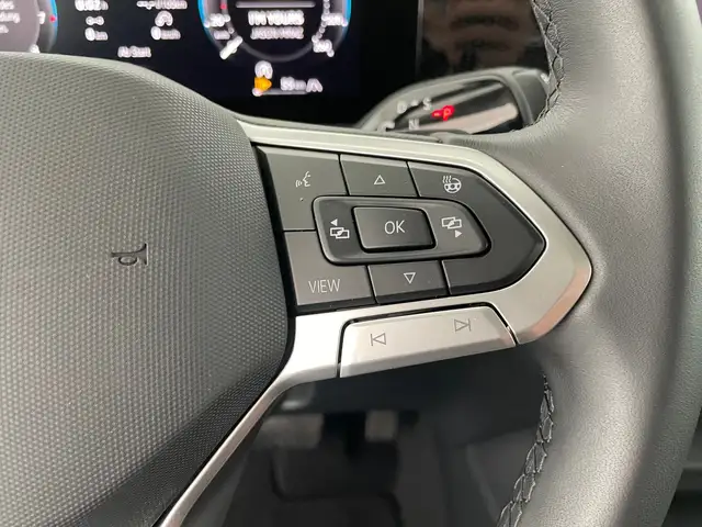 Volkswagen Tiguan view 15