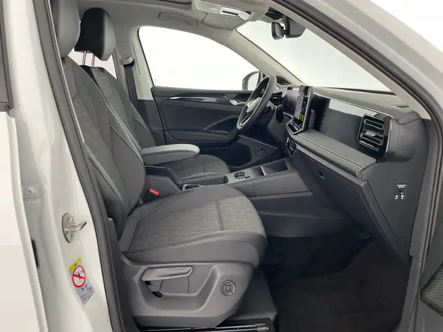 Volkswagen Tiguan view 10