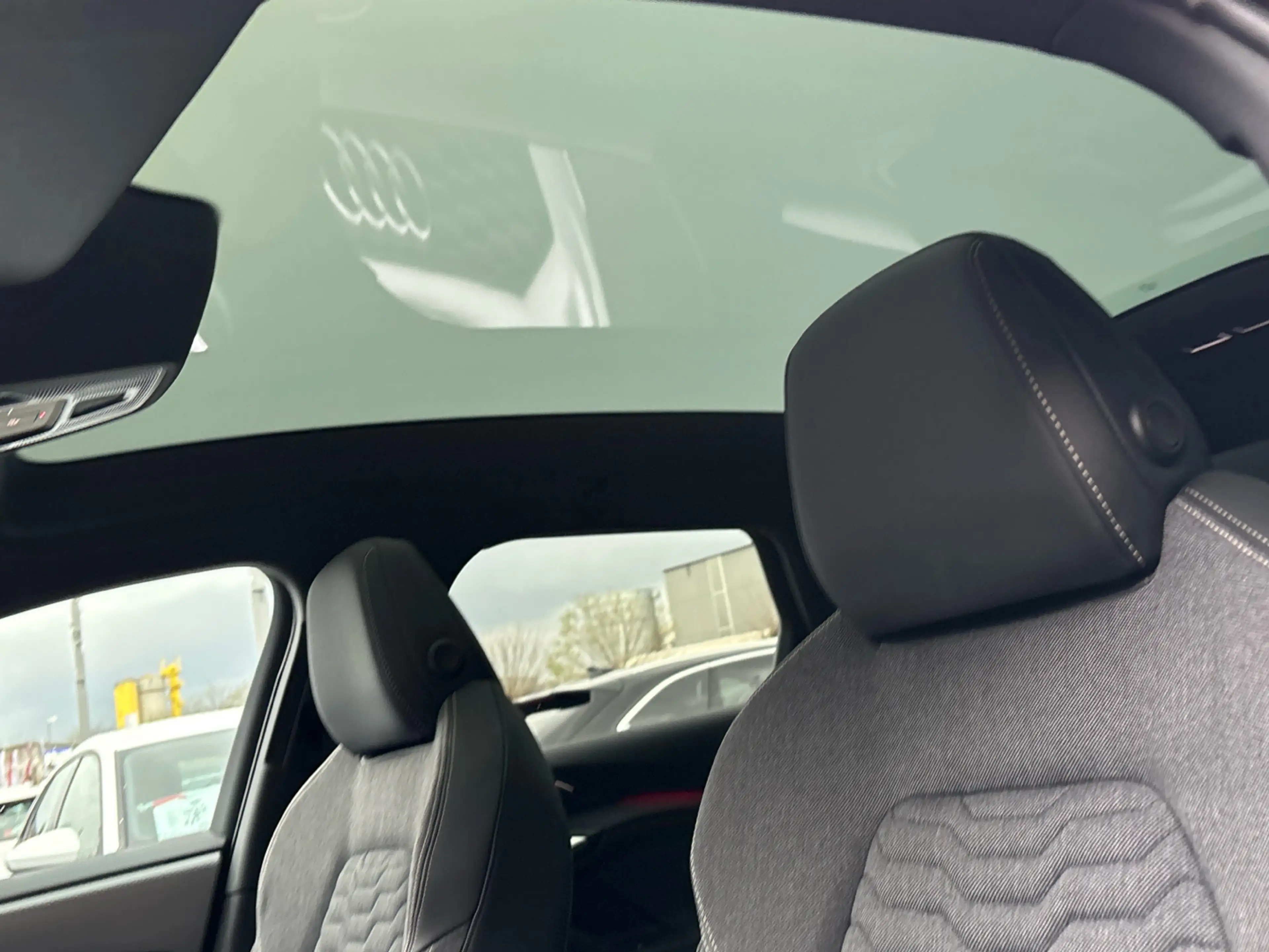 Audi A6 e-tron Avant performance S line Pano Matrix — photo 14