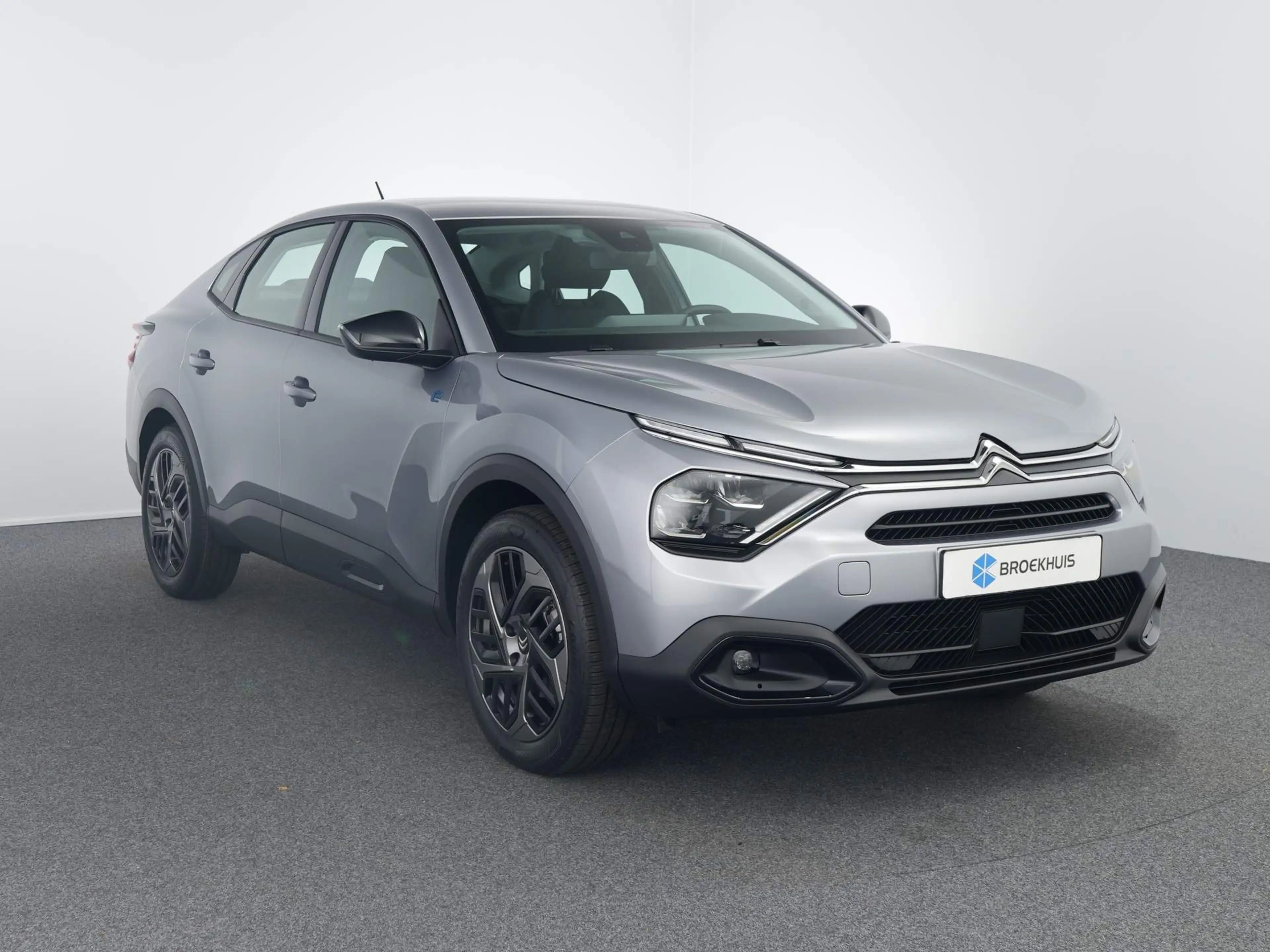Citroen E-C4 X Plus 54 kWh | Achteruitrijcamera | Achteruitrijcam — photo 9