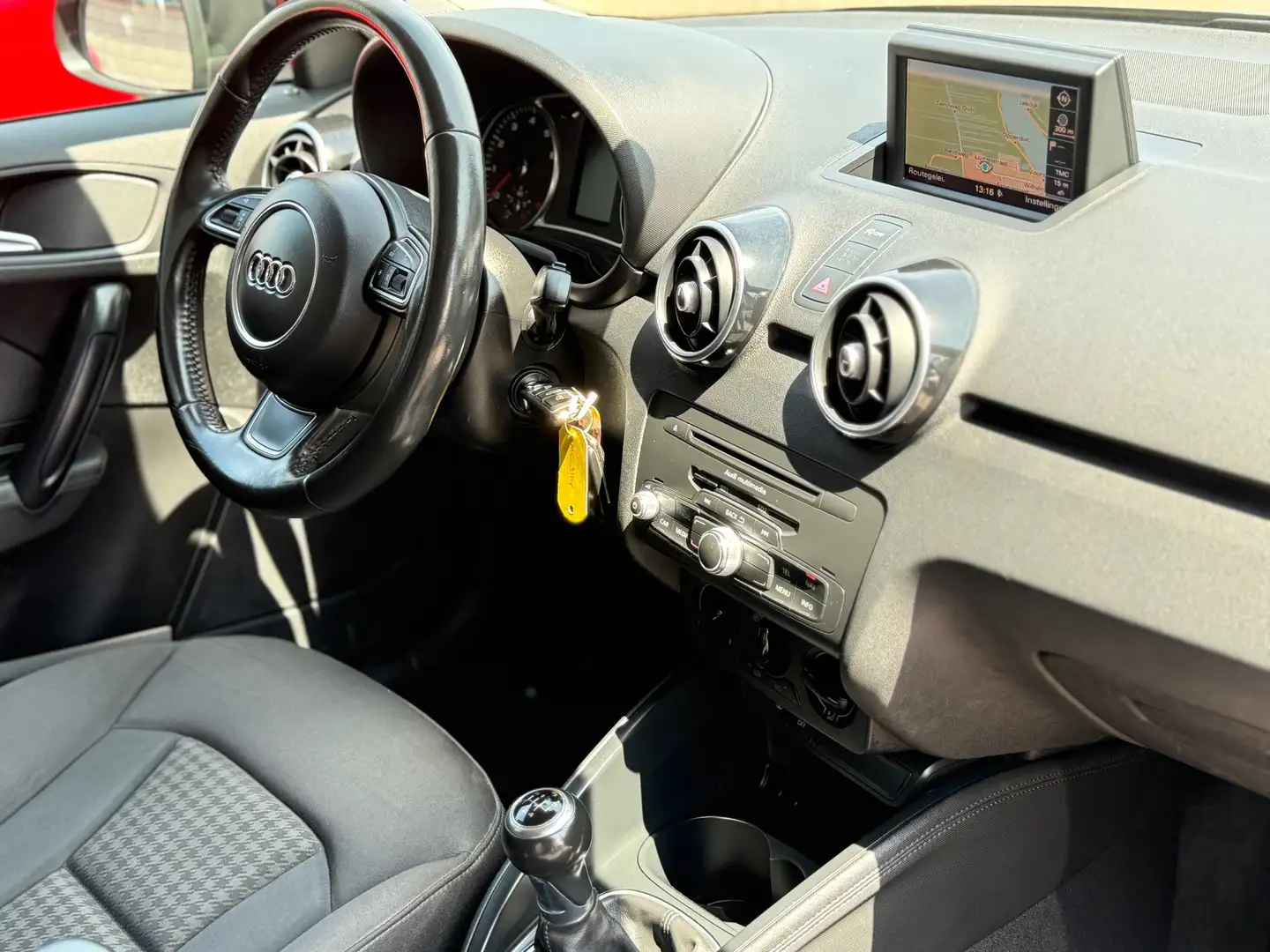 Audi A1 Sportback 1.2 TFSI Connect Navi Airco Cruise Pdc 5 Nero - 2