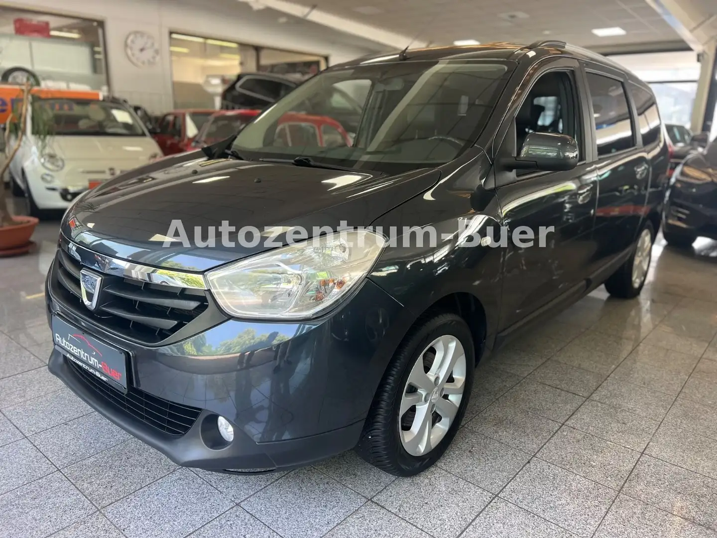 Dacia Lodgy Prestige Navi/Tempomat/PDC Grau - 2
