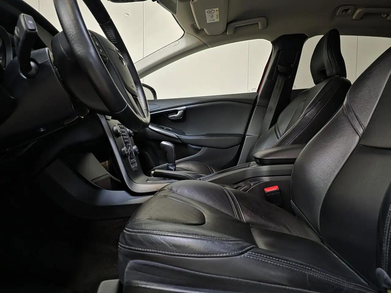 Volvo V40 — photo 9 sur 29