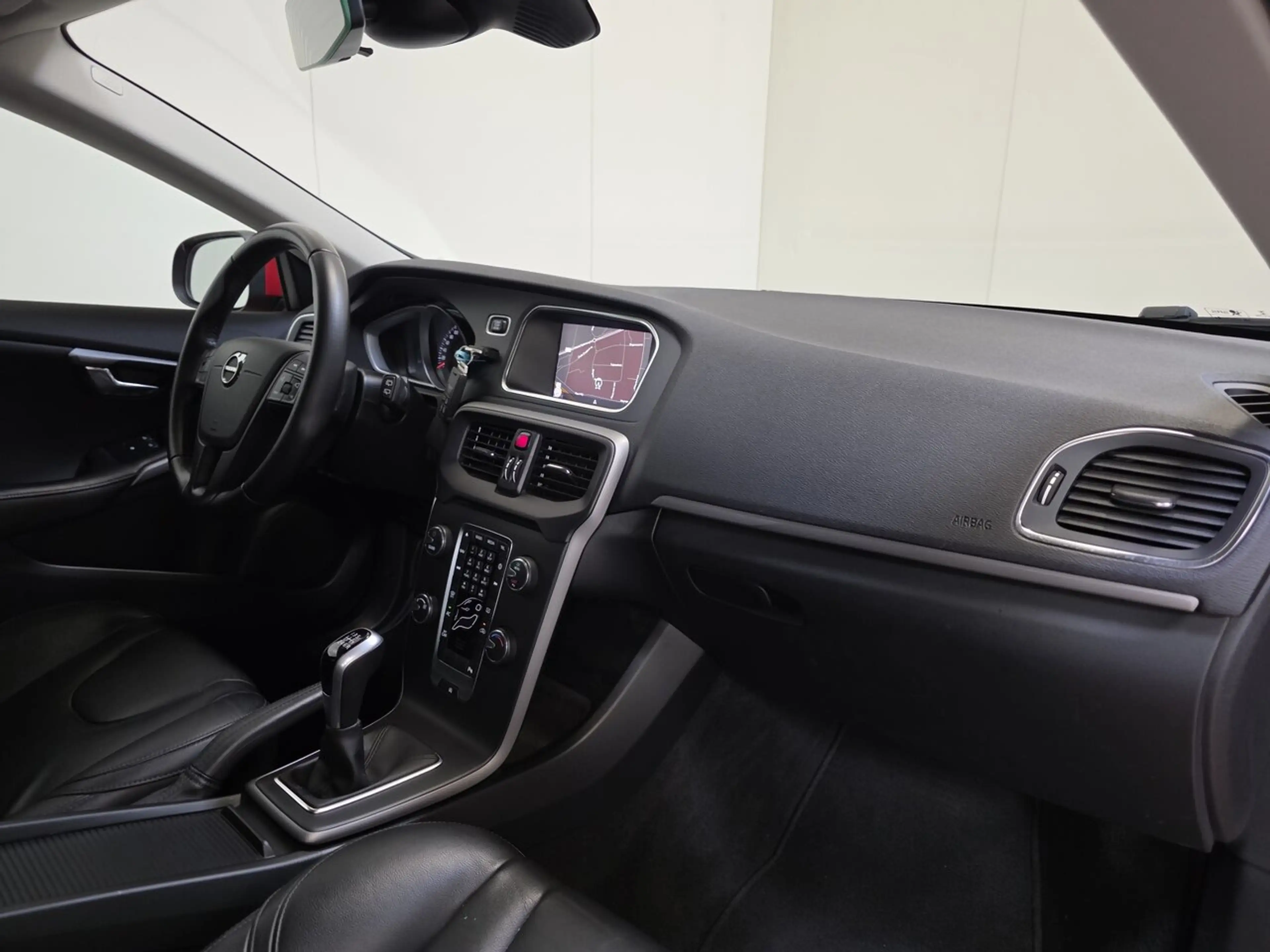 Volvo V40 2.0 T3 Benzine - GPS - Airco - Topstaat! 1Ste Eig! — photo 13