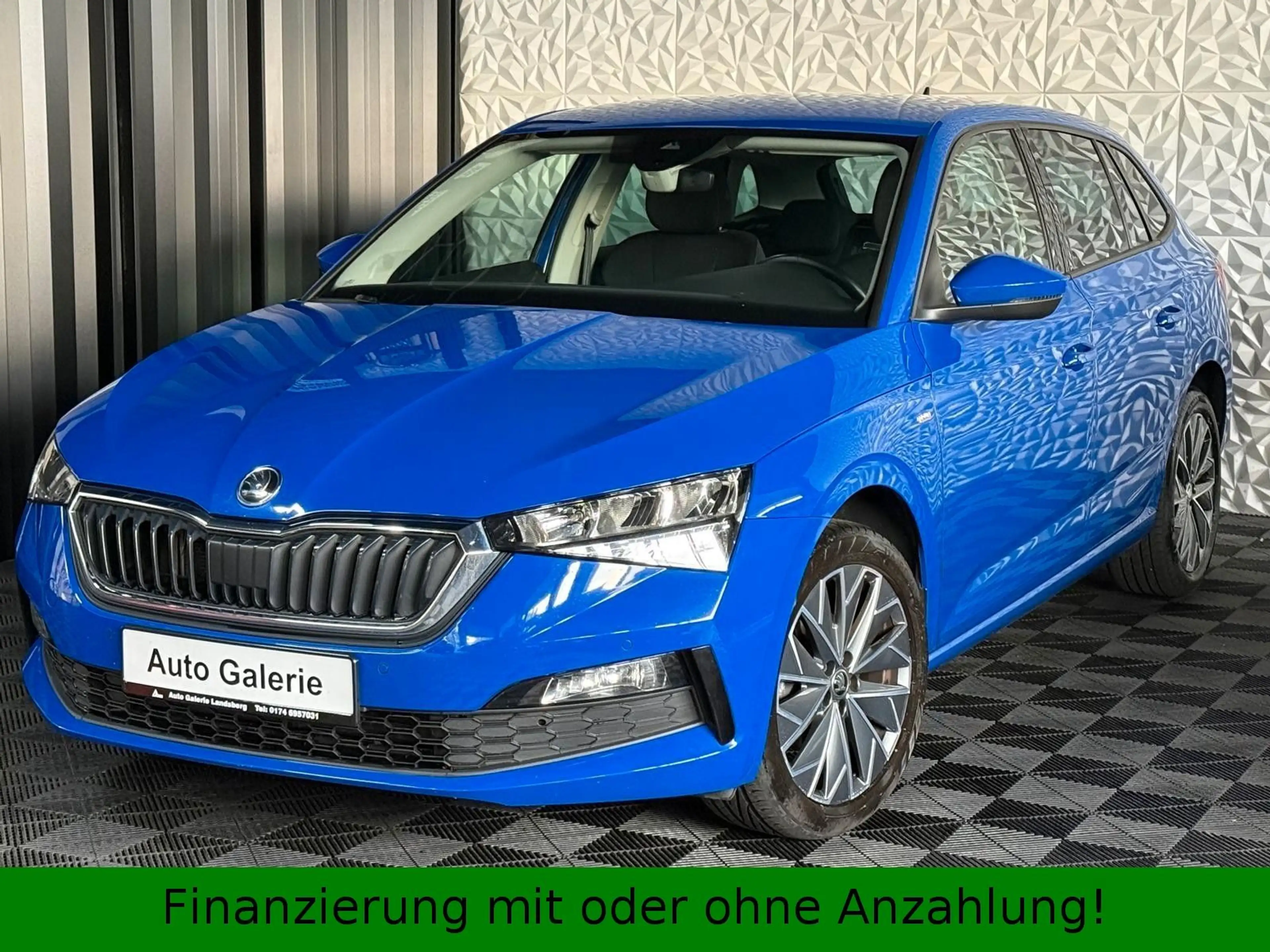 Skoda Scala 1.0 TSI Tour*LED*Apple Carplay*17 ZOLL*AHK