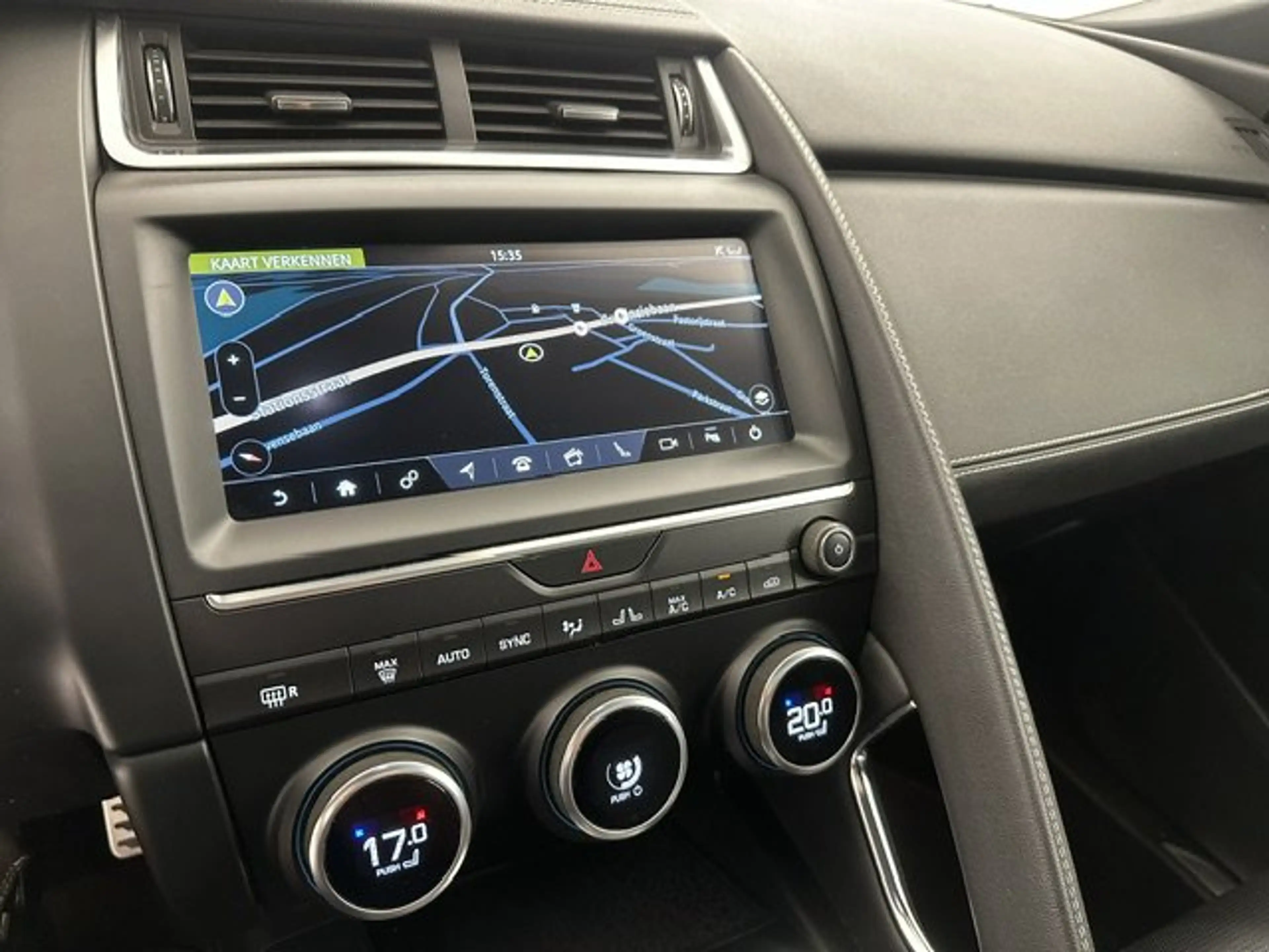 Jaguar E-Pace R-DYNAMIC BENZINE AWD AUTOMAAT — photo 13