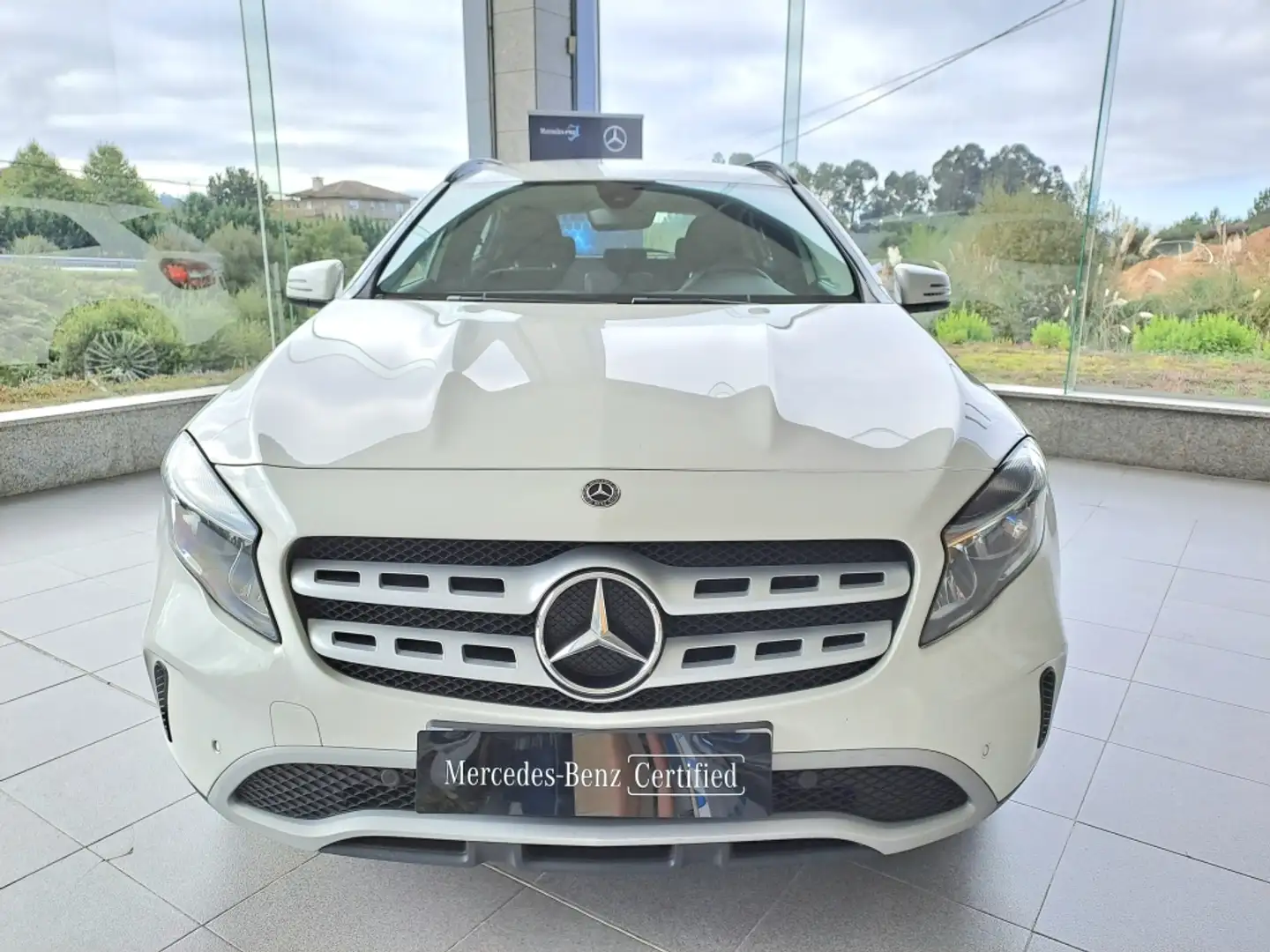 Mercedes-Benz A 180 180d Sedán 8G-DCT Blanco - 1