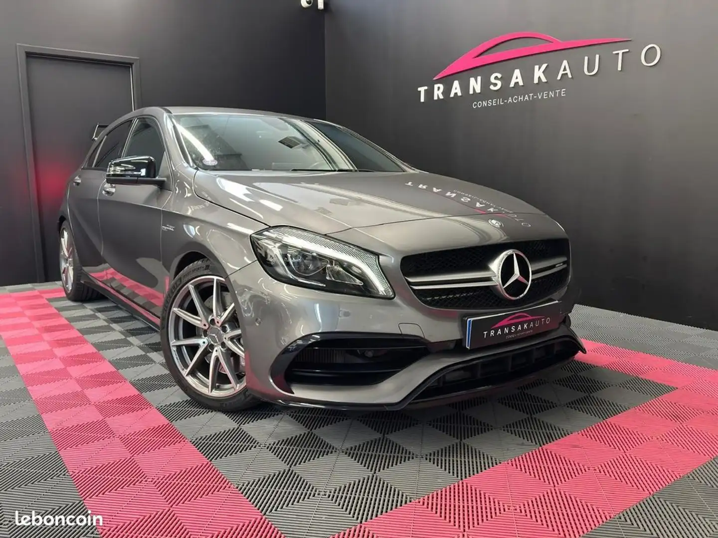 Mercedes-Benz A 45 AMG Mercedes 45 amg 4-matic seconde main suivi complet Gris - 1