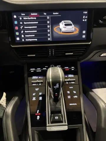 Porsche Cayenne Coupe SKY MATRIX HEAD-UP BOSE LUFT AHK VOLL Ansicht 21