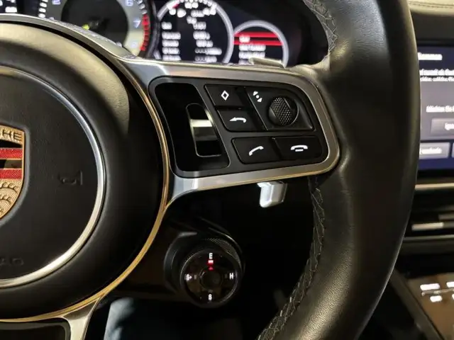 Porsche Cayenne Coupe SKY MATRIX HEAD-UP BOSE LUFT AHK VOLL Ansicht 15