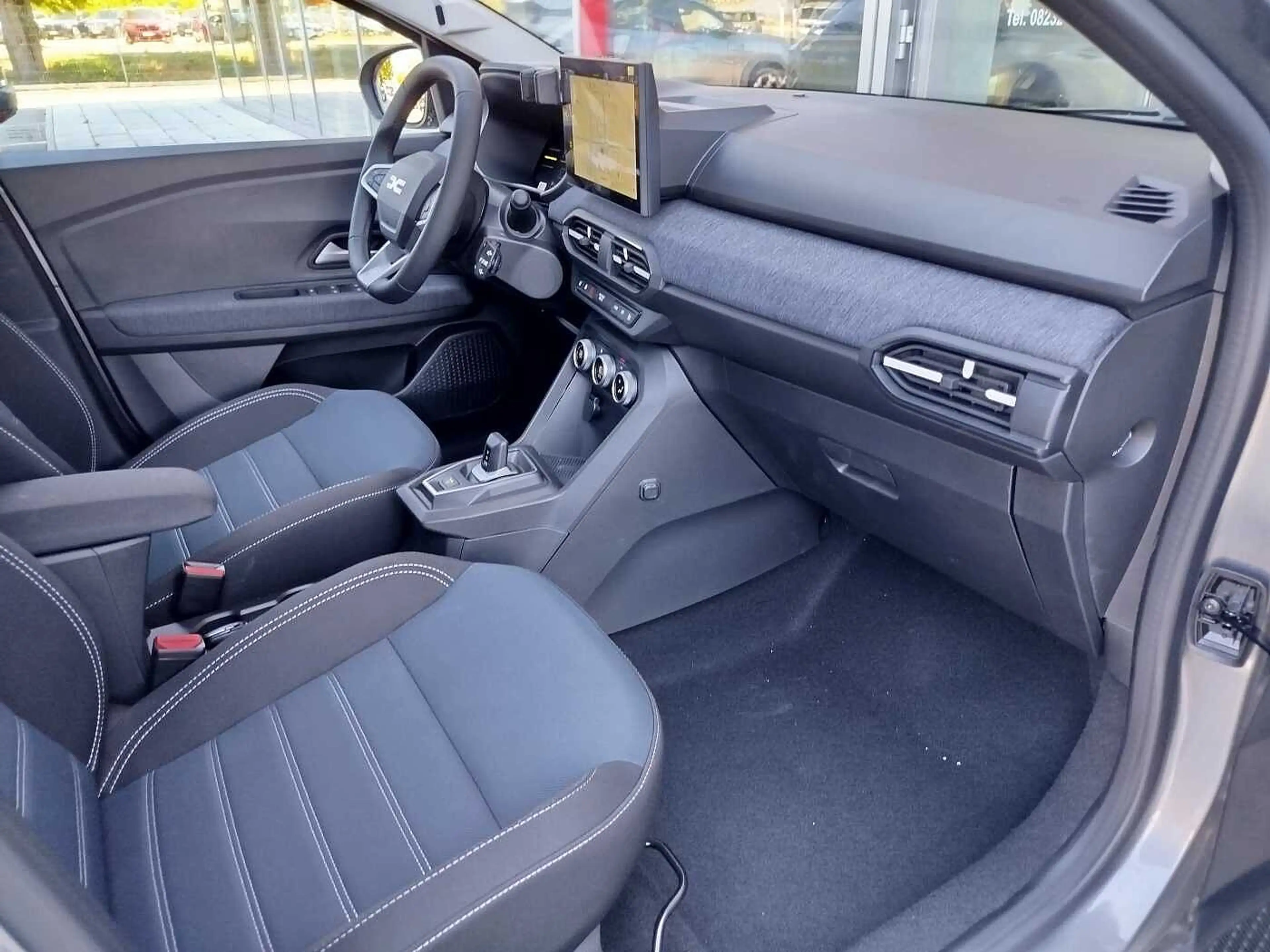 Dacia Jogger Journey 1.8 Hybrid 155 5-Sitzer — photo 10