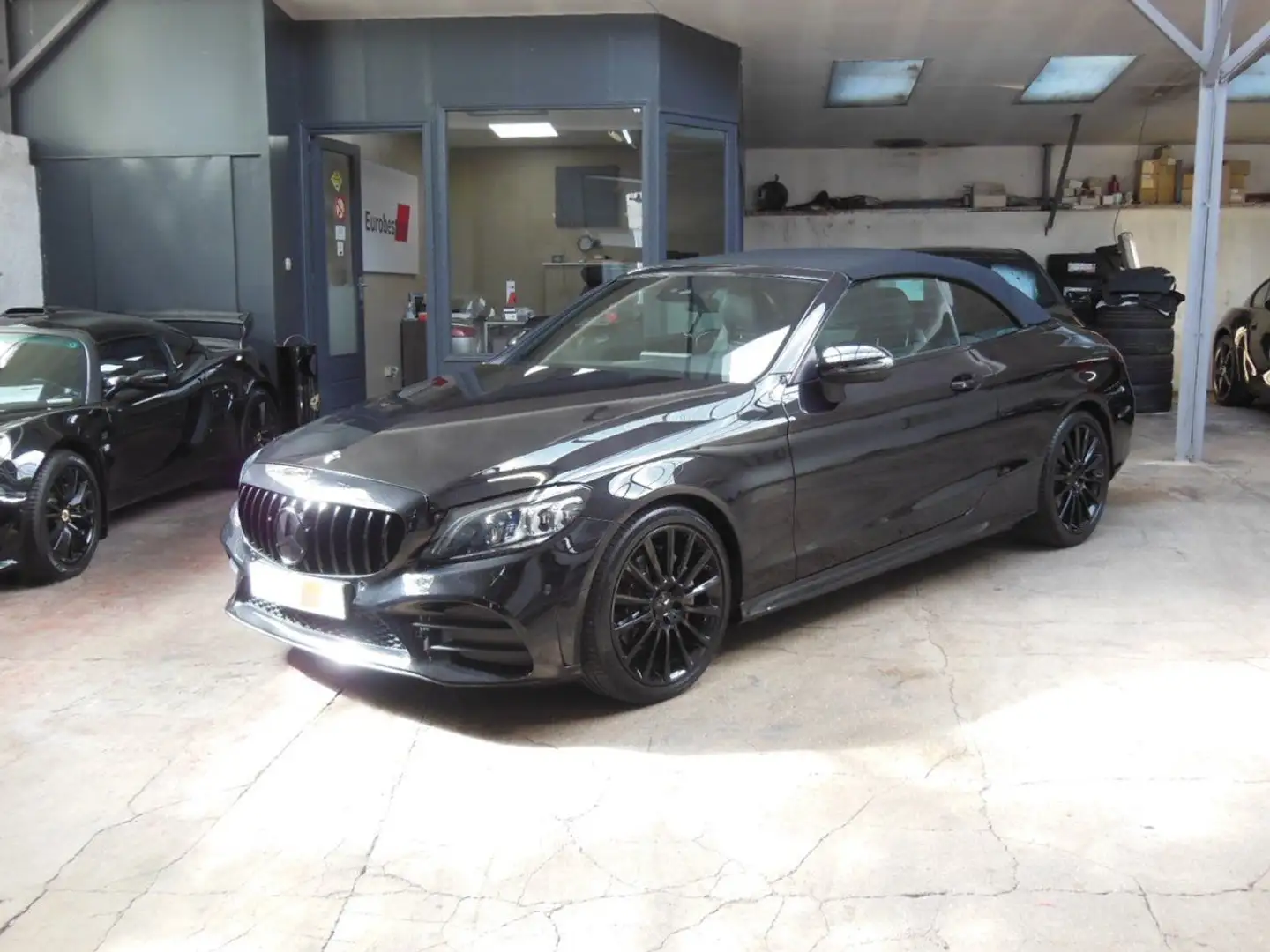 Mercedes-Benz C 220 CABRIOLET 220 D 194CH AMG LINE 9G-TRONIC 10CV Nero - 2
