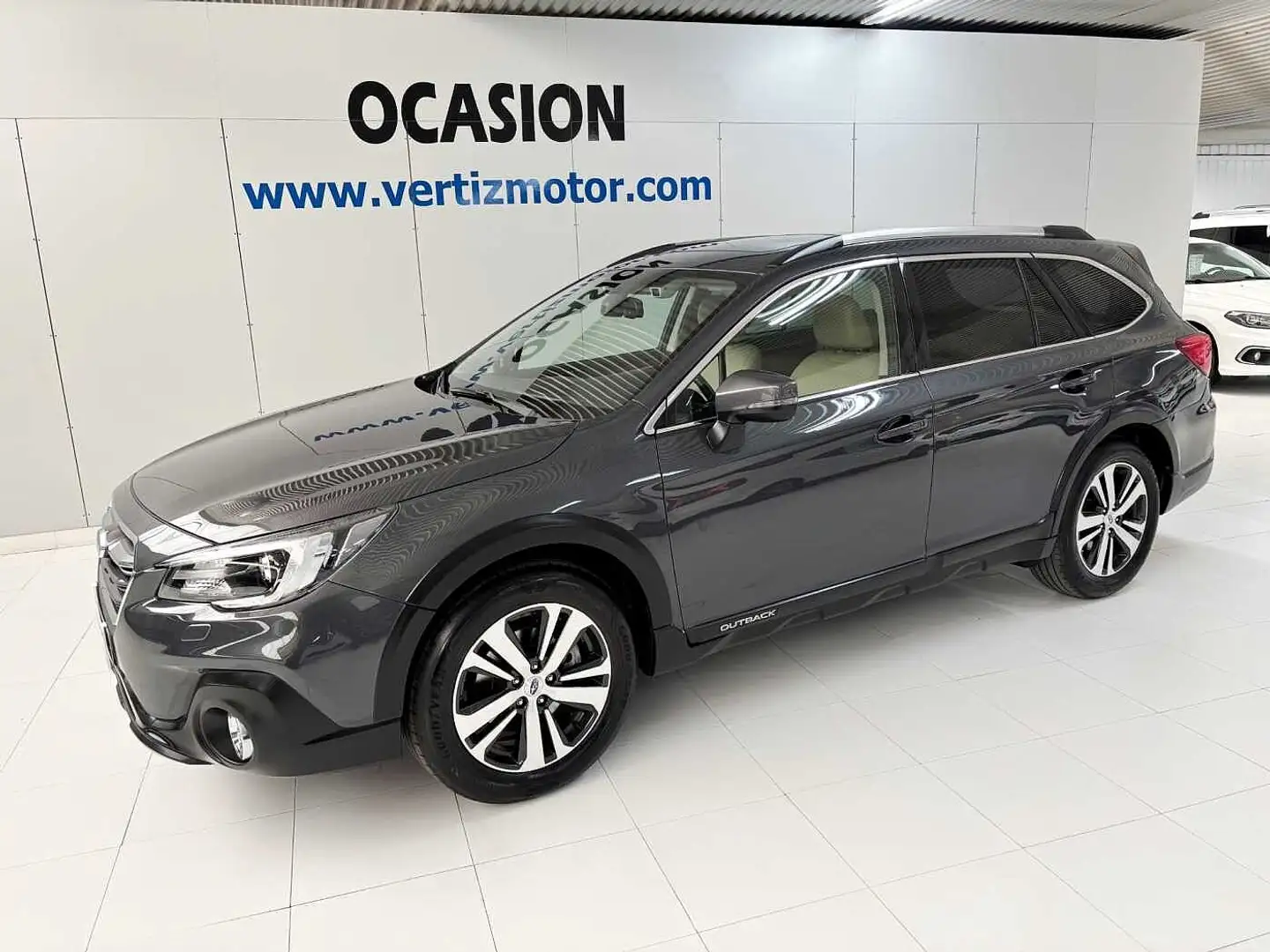 Subaru OUTBACK 2.5i Executive Plus S CVT Gris - 1