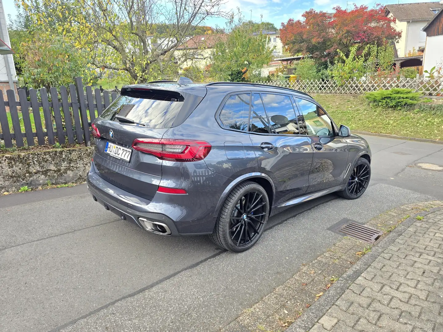 BMW X5 M M50d Top Zustand - 1