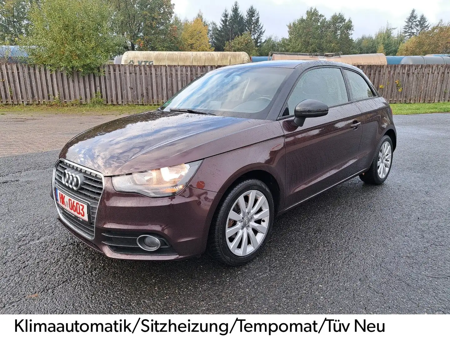 Audi A1 ambition Klima+Navi+Scheckheft Mauve - 1