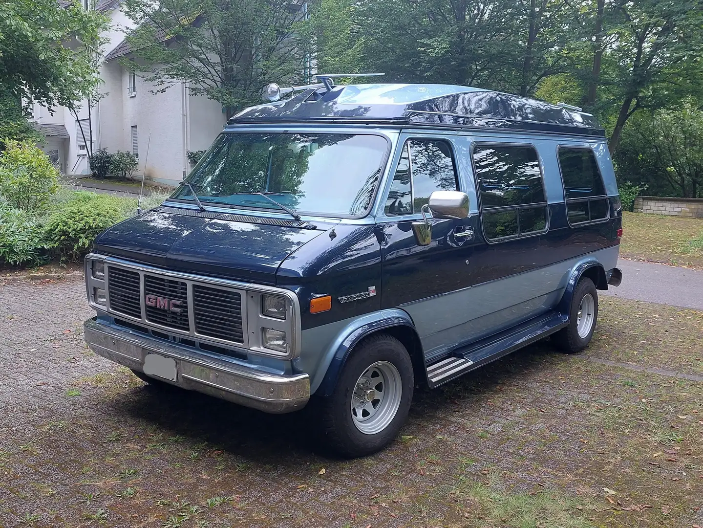 GMC Vandura Blau - 1