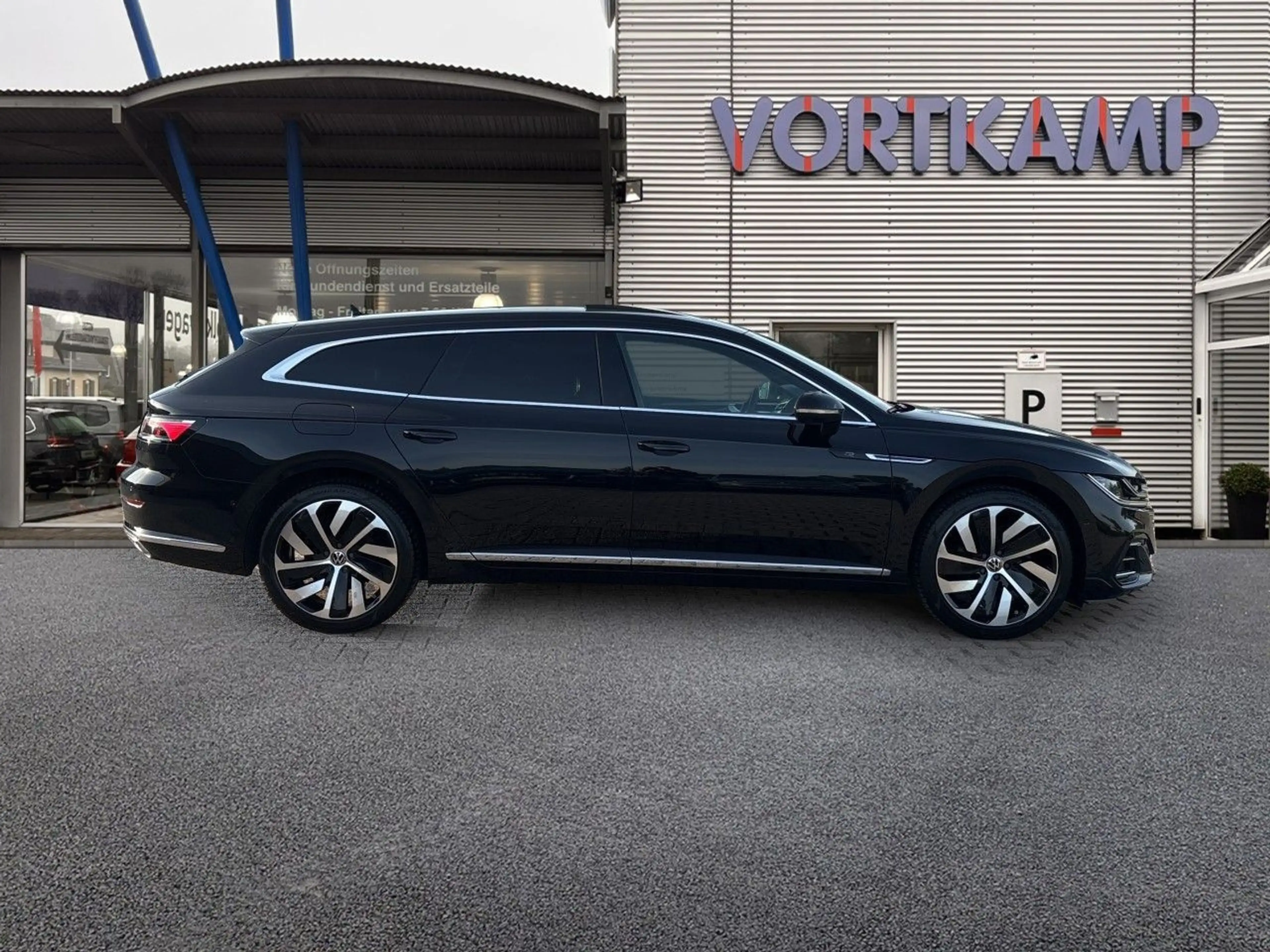 Volkswagen Arteon R-Line eHybrid AHK PANO — photo 4