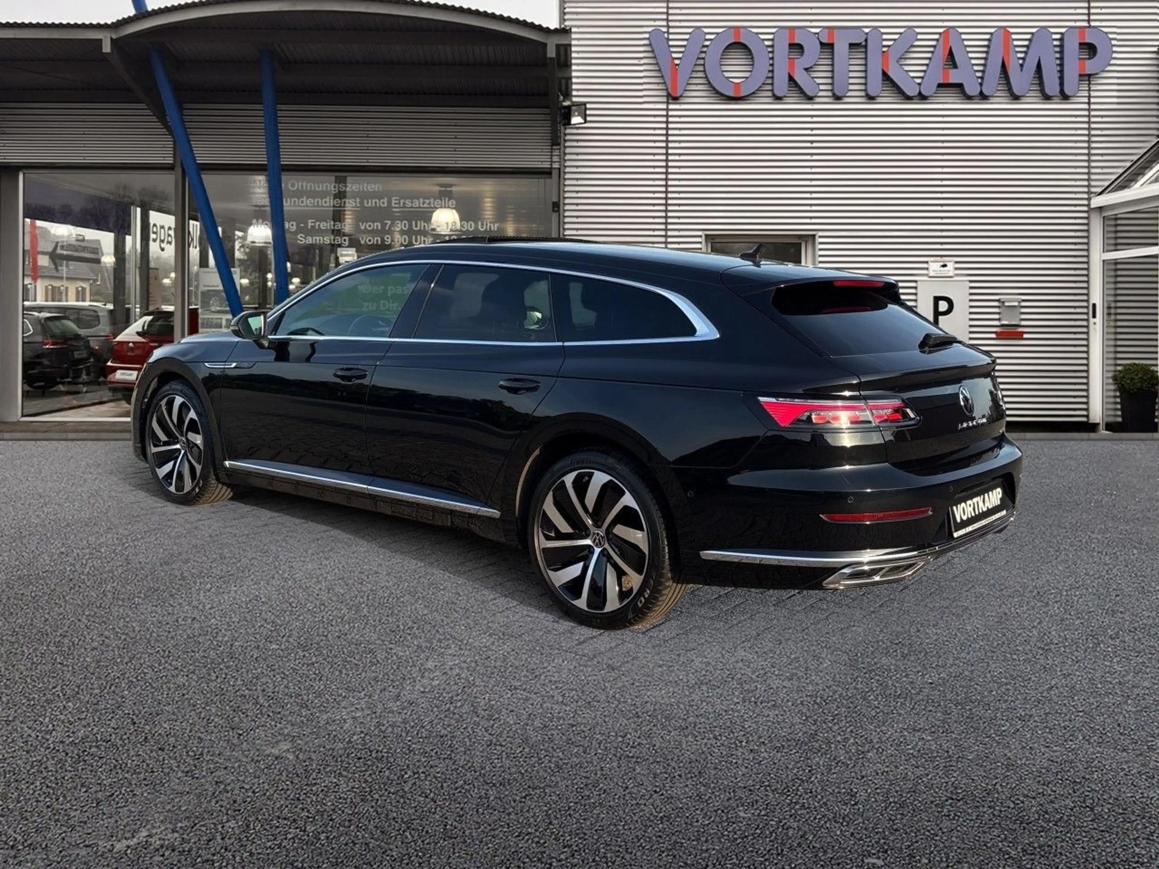 Volkswagen Arteon R-Line eHybrid AHK PANO — photo 7