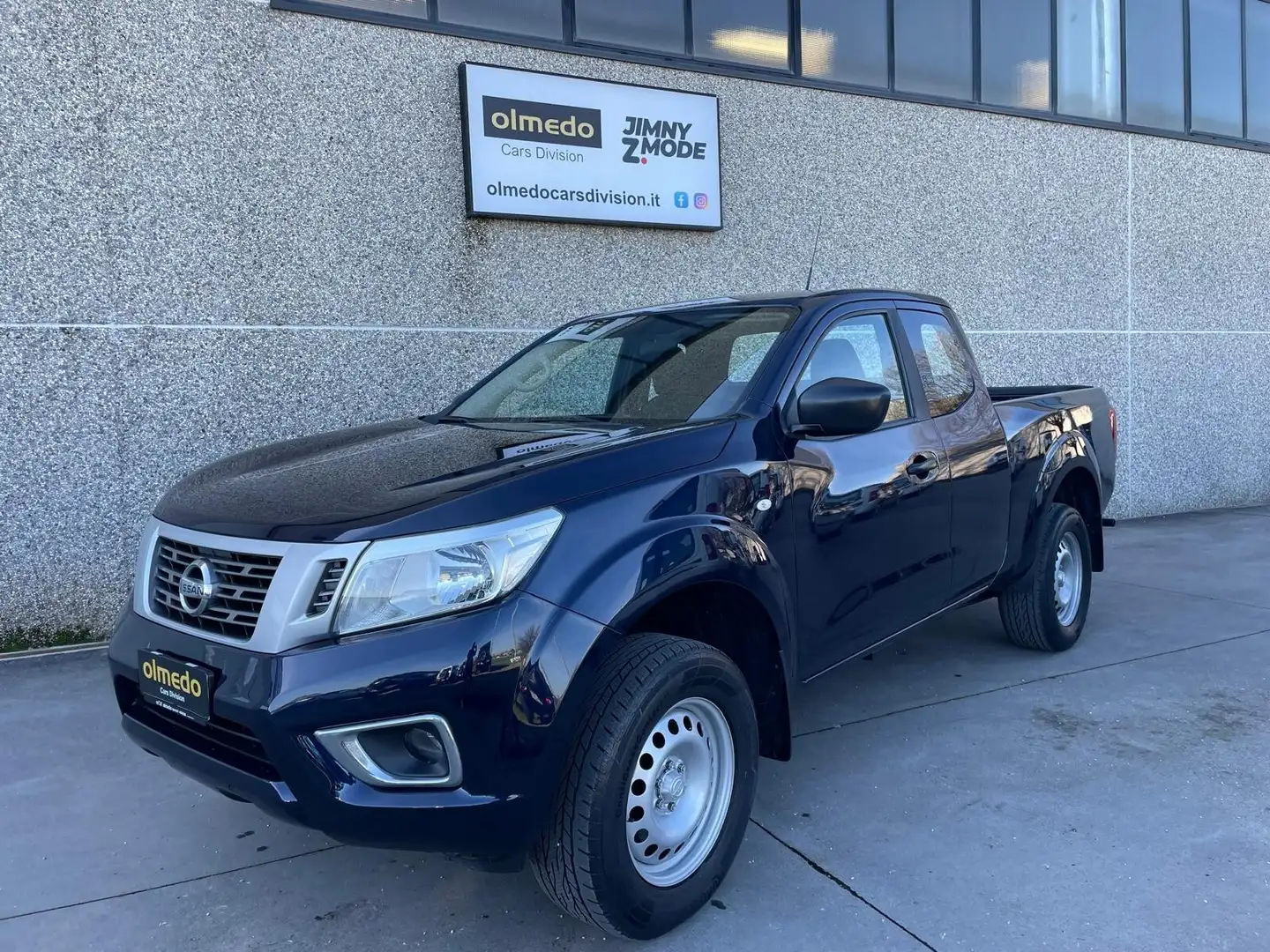 Nissan Navara Navara 2.3 dCi 4WD King Cab Acenta Bleu - 1