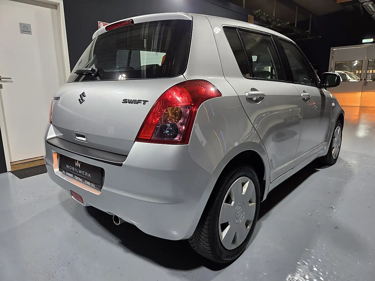 Suzuki Swift 1,3 * Automatik - 1 Besitz * Silber - 2