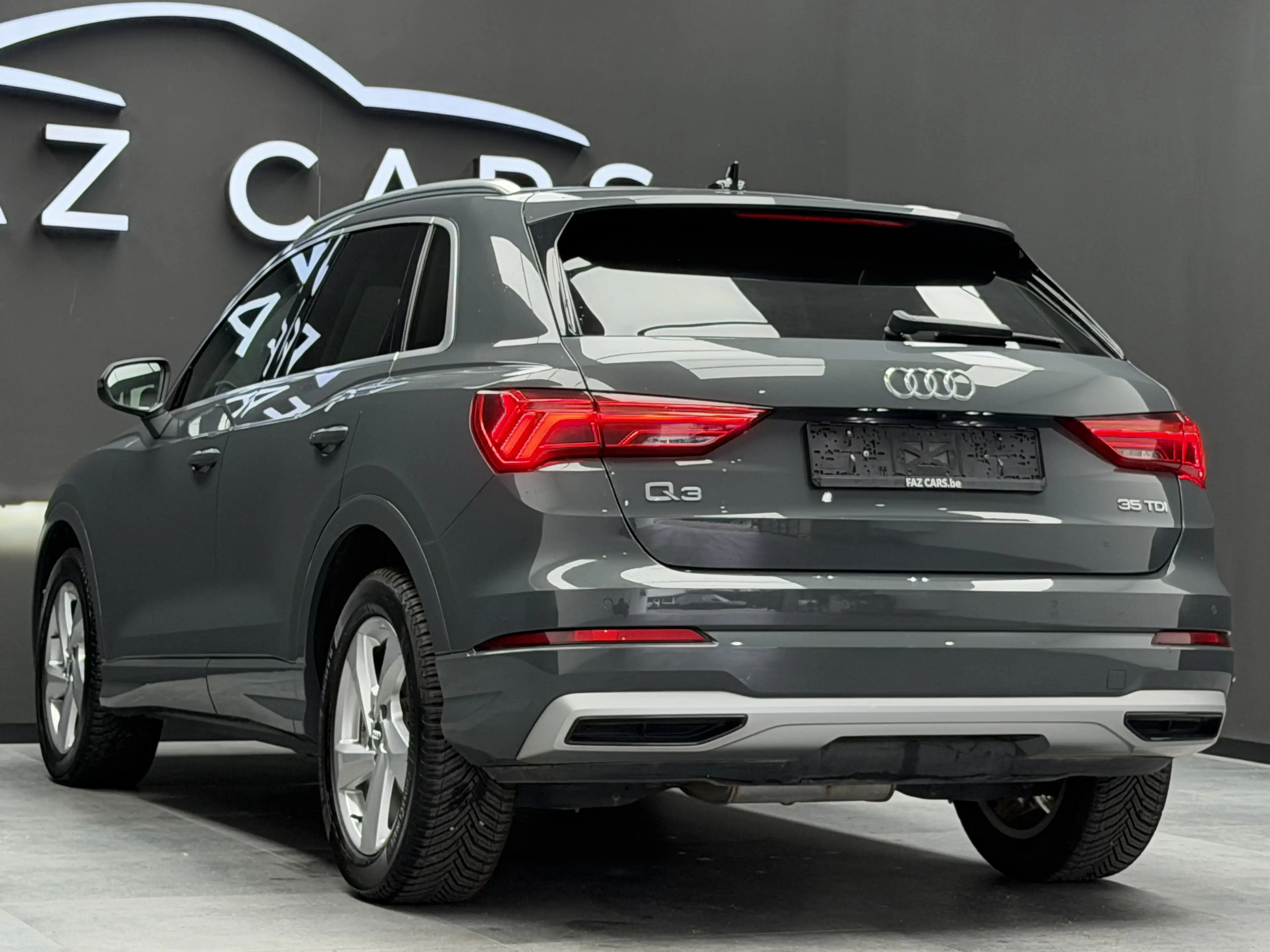 Audi Q3 35 TDi Advanced S tronic *CUIR + CAMÉRA + GARANTIE* — photo 7