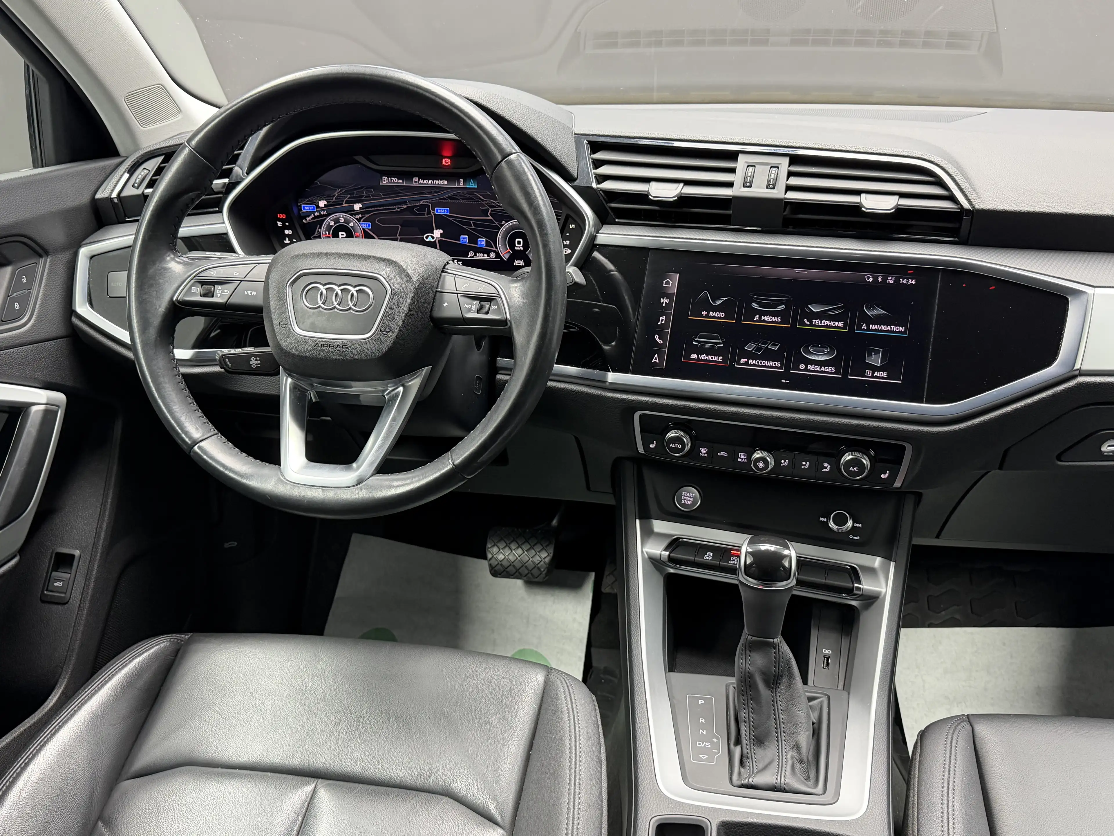 Audi Q3 35 TDi Advanced S tronic *CUIR + CAMÉRA + GARANTIE* — photo 11