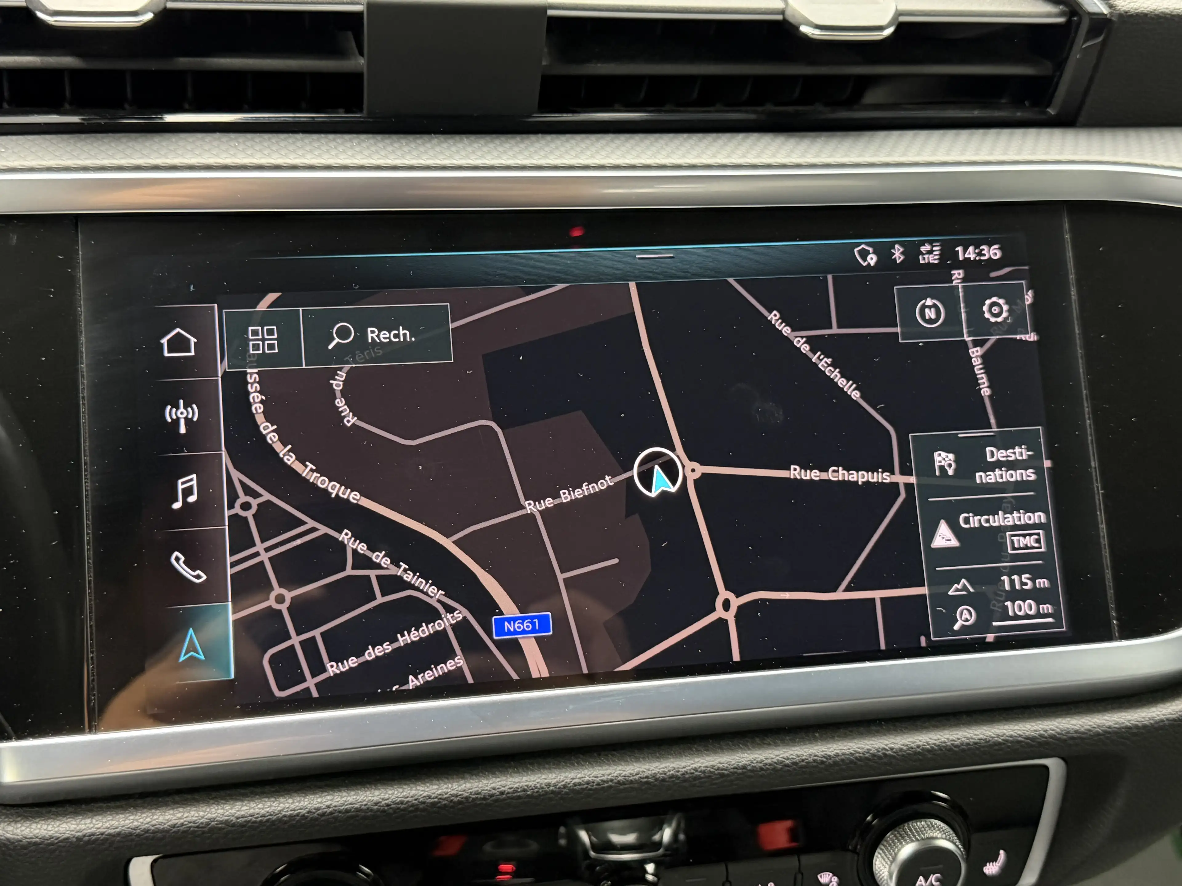 Audi Q3 35 TDi Advanced S tronic *CUIR + CAMÉRA + GARANTIE* — photo 13