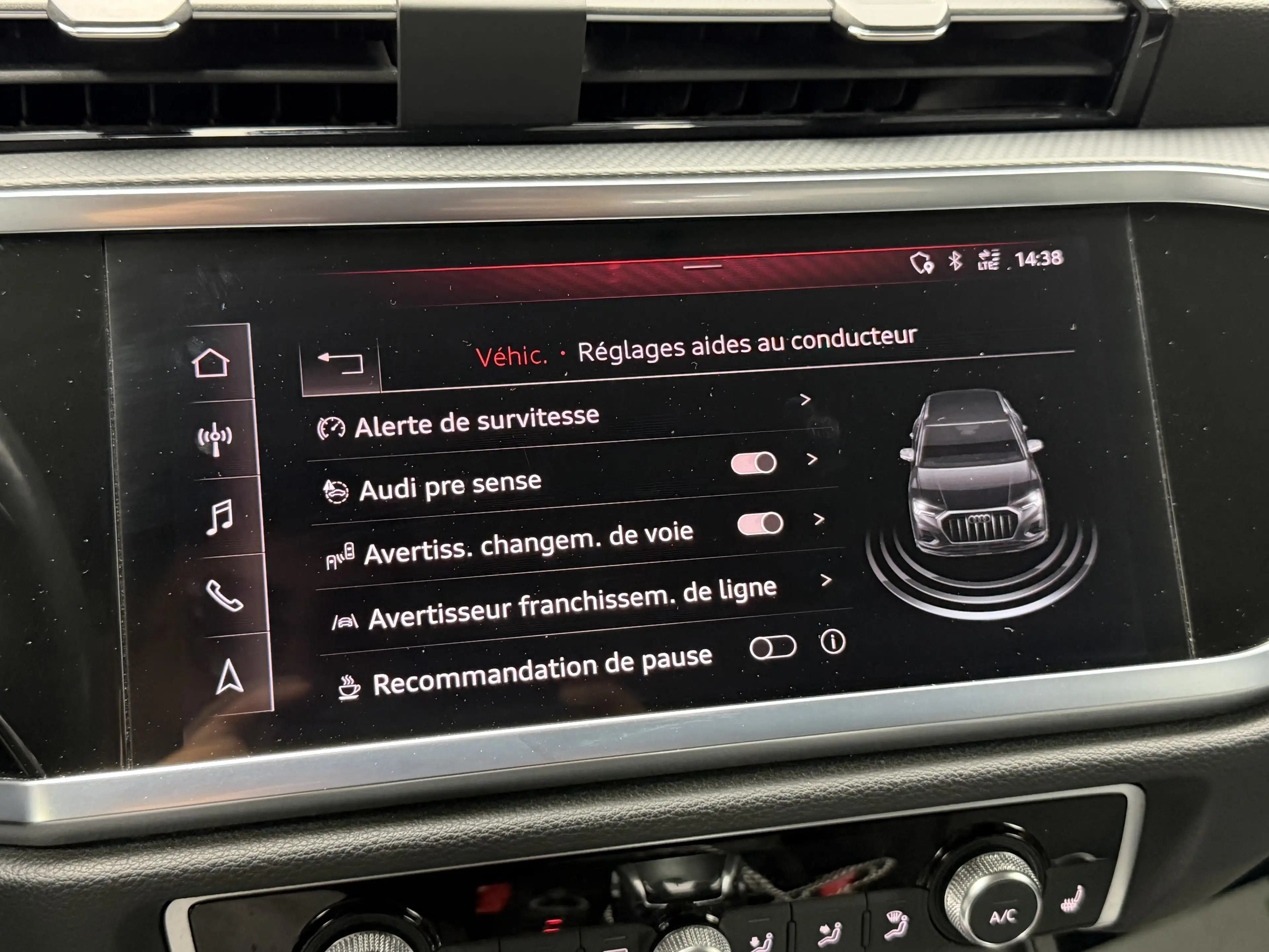 Audi Q3 35 TDi Advanced S tronic *CUIR + CAMÉRA + GARANTIE* — photo 15