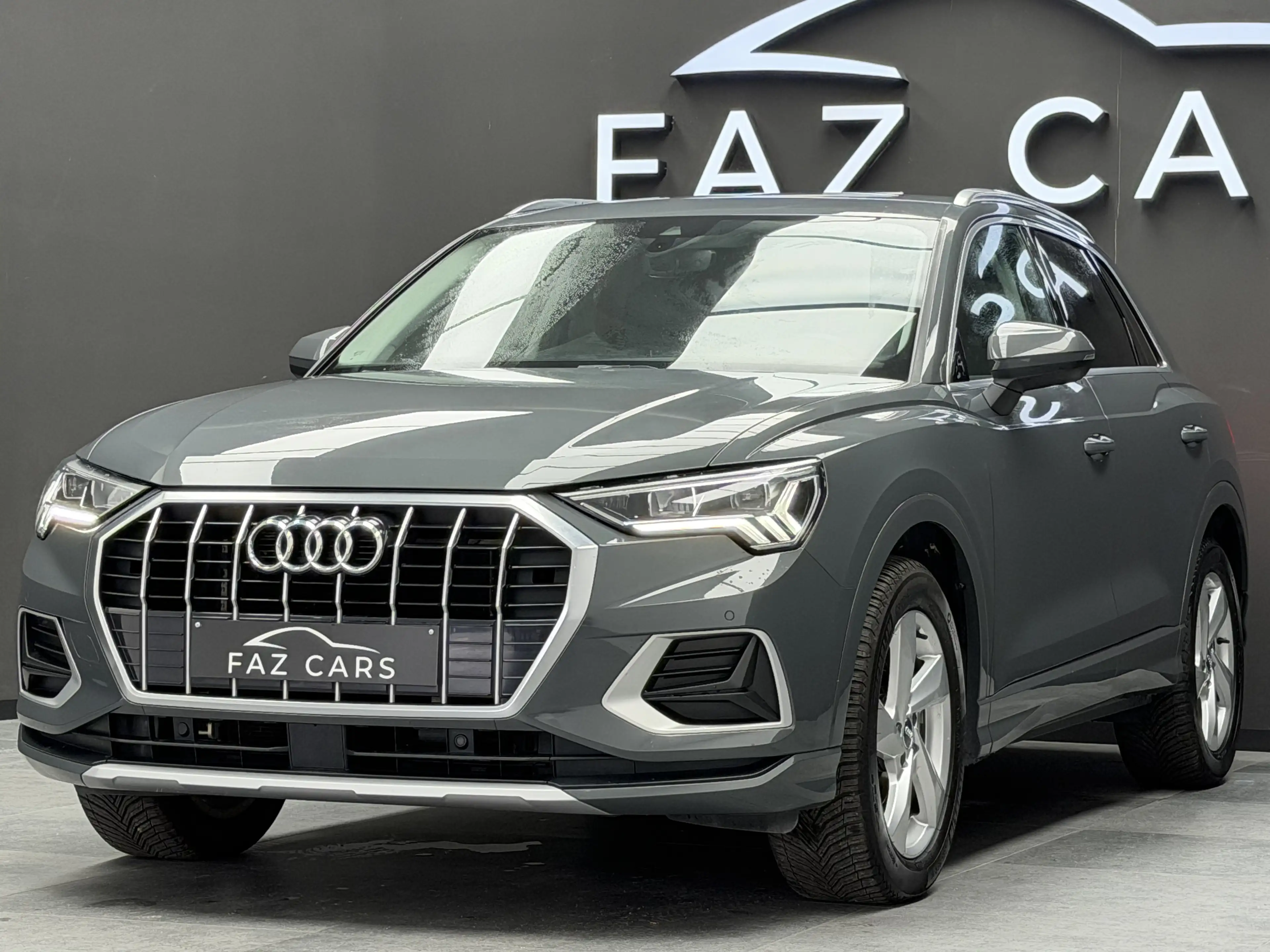 Audi Q3 35 TDi Advanced S tronic *CUIR + CAMÉRA + GARANTIE* — photo 2