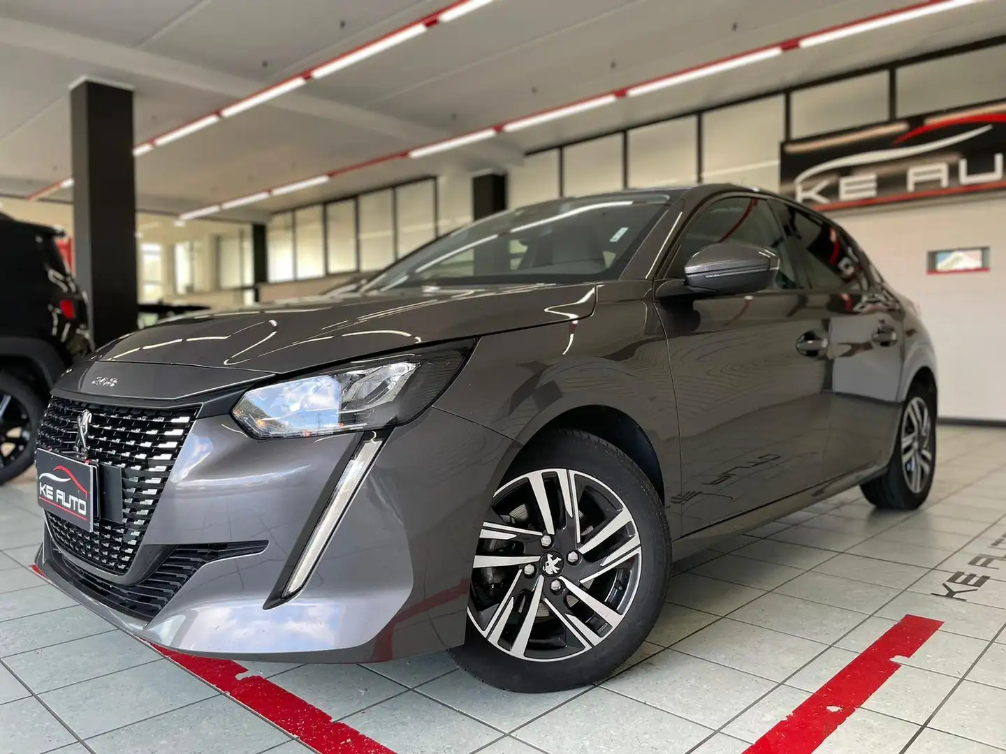 Peugeot 208 1.2 puretech Allure Navi Pack s Gris - 1