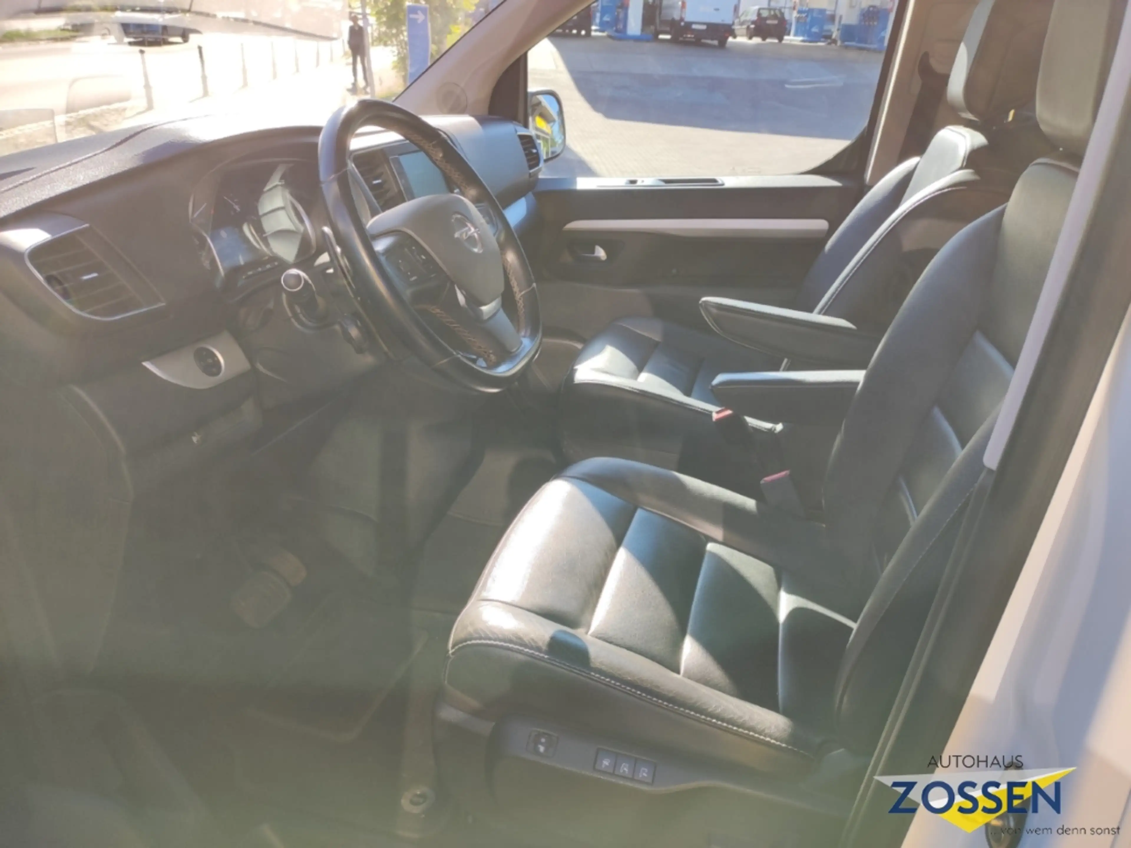 Opel Zafira Life XL+Panorama+7 Sitze+Massage+Leder+Head UP — photo 13