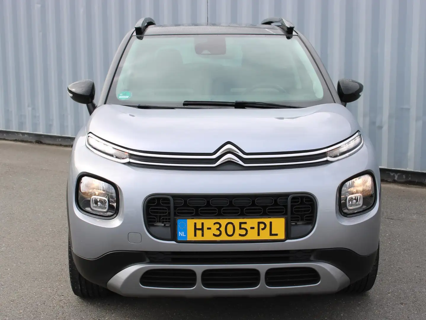 Citroen C3 Aircross 1.2 PT 110 SHINE NAVI/PANODAK/TREKH. Gris - 2