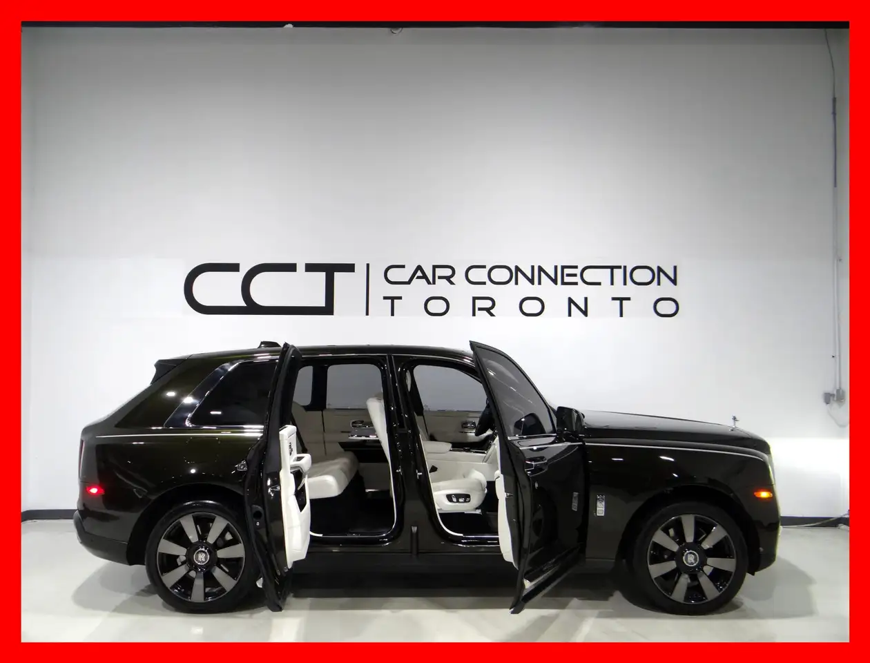 Rolls-Royce Cullinan снимка Rolls-Royce Cullinan