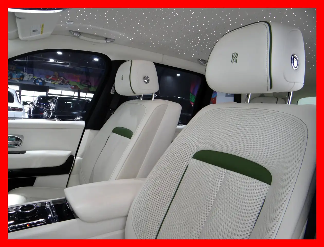 Rolls-Royce Cullinan снимка Rolls-Royce Cullinan
