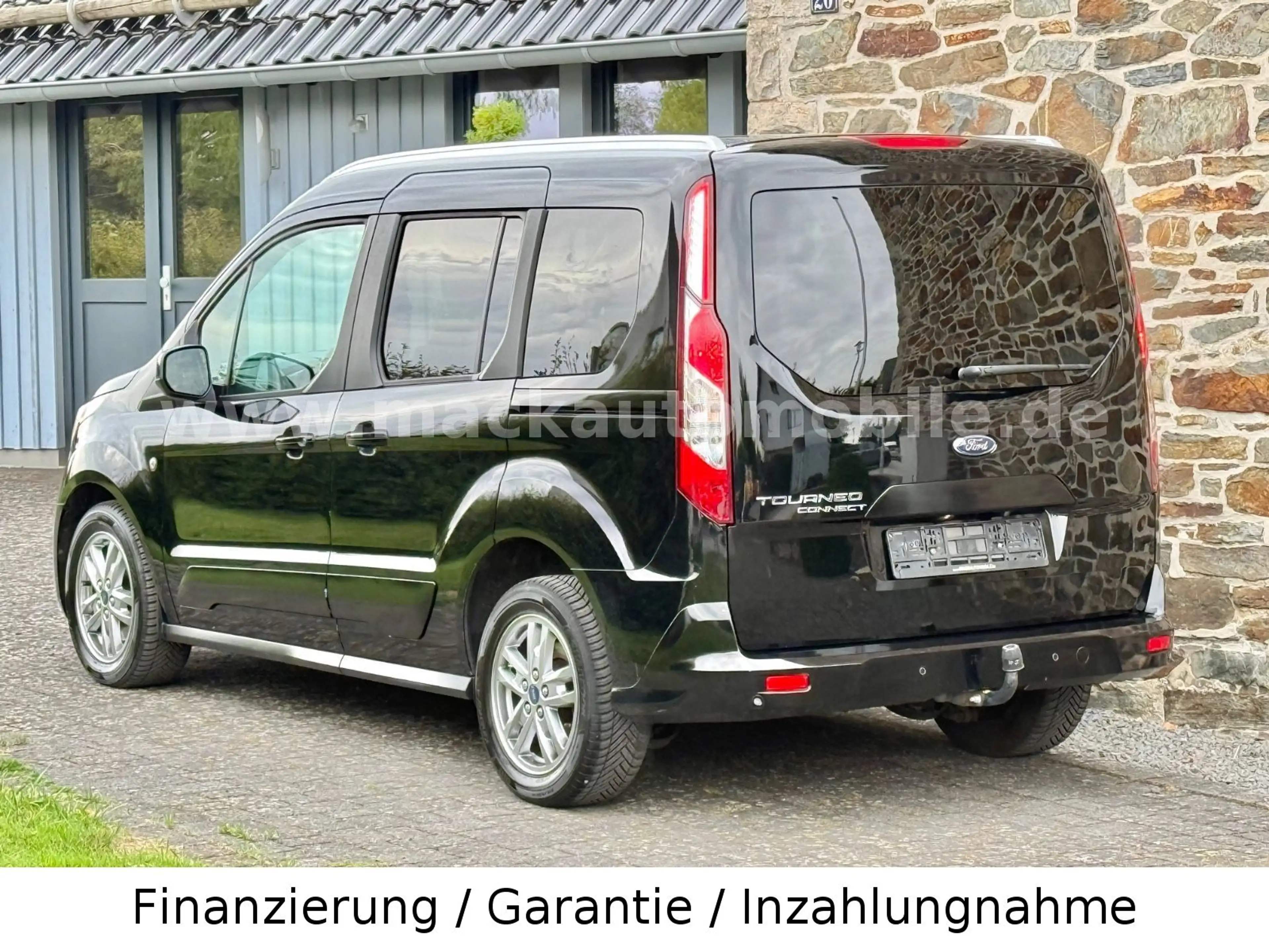 Ford Tourneo Connect Titanium — photo 8