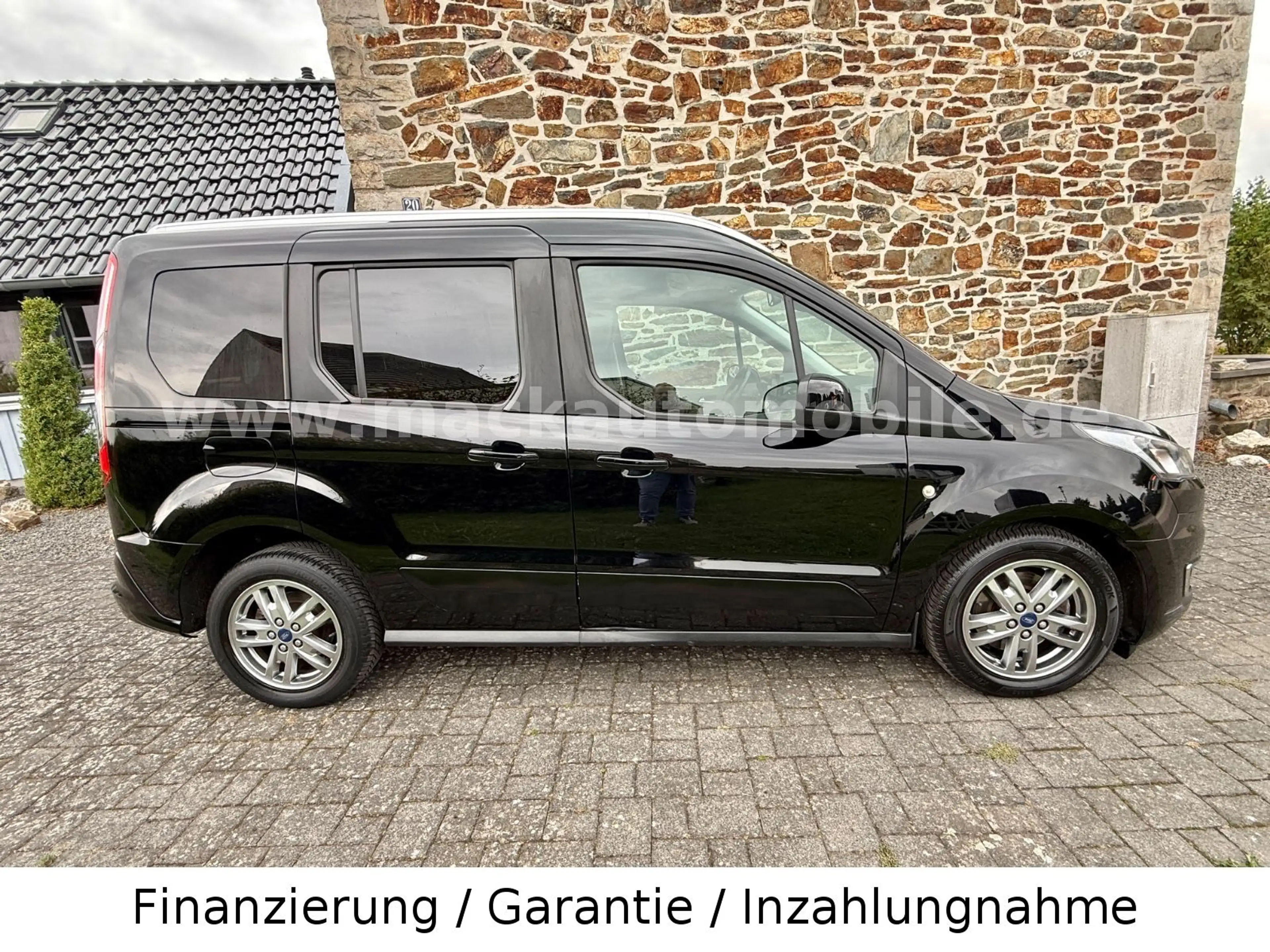 Ford Tourneo Connect Titanium — photo 4