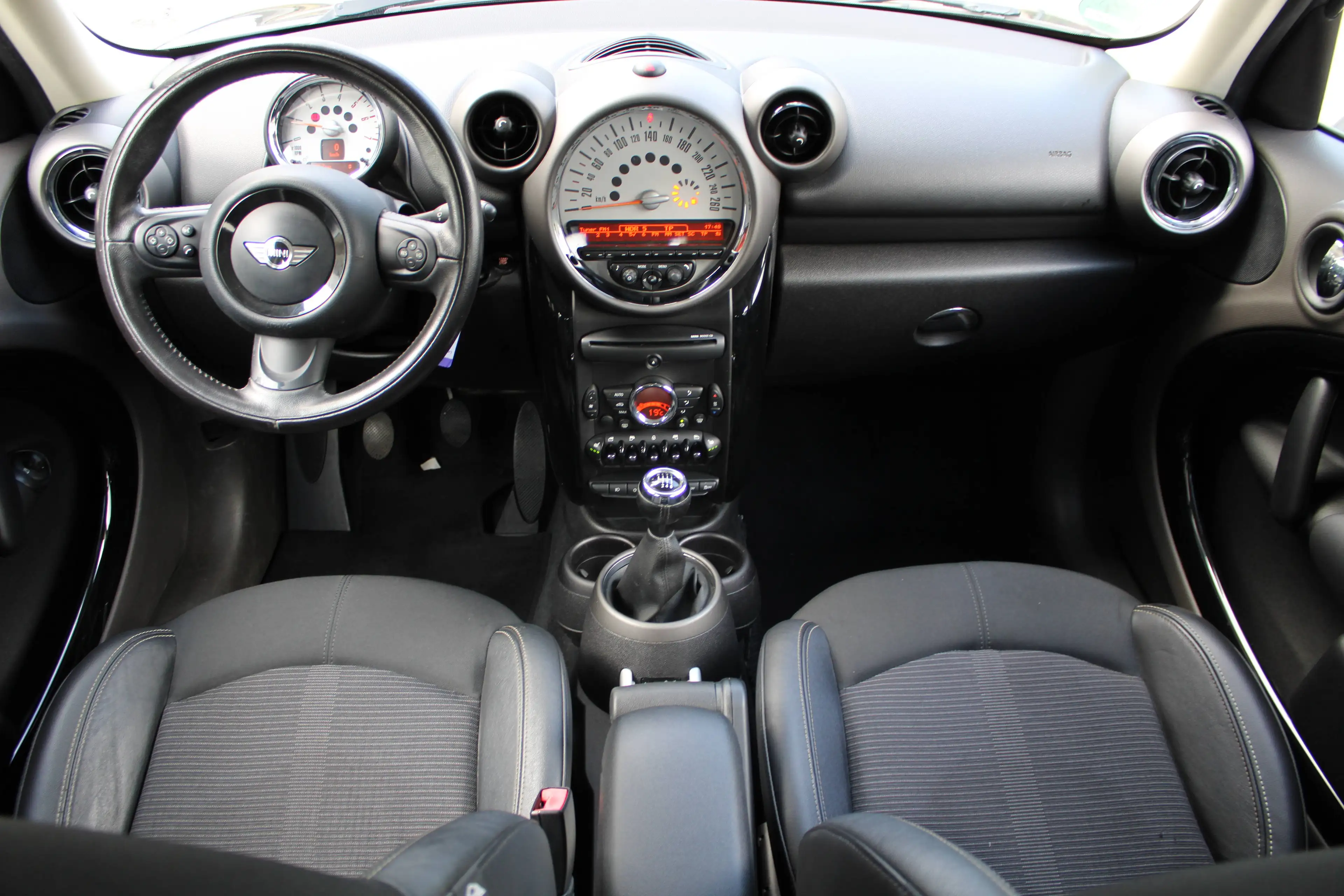 MINI Cooper D Countryman Cooper D Xenon Paket: Chili Sportsitze — photo 13
