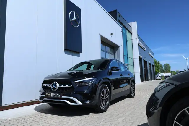Mercedes-Benz GLA 180 GLA 180
