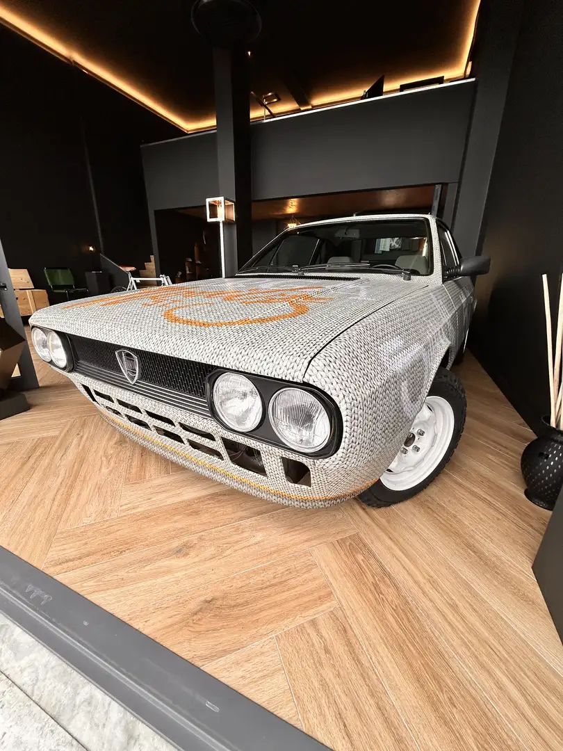 Lancia Beta 2.0 Rosso - 2