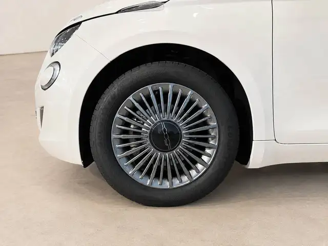 Fiat 500 view 7
