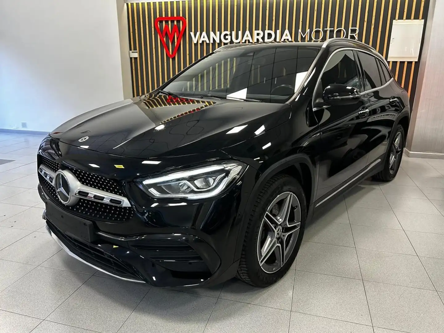 Mercedes-Benz GLA 250 250e Negro - 2
