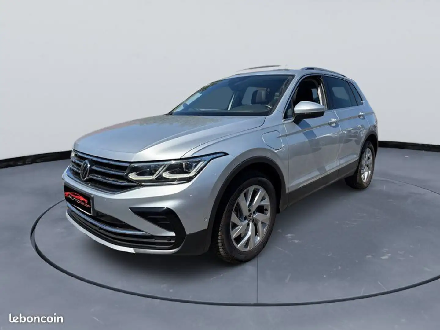 Volkswagen Tiguan 1.4 eHybrid 245 CH DSG6 Élégance GARANTIE 12 MOIS Apple CarPlay Bluetooth Régulateur de vitesse Toit ouvrant Gris - 1