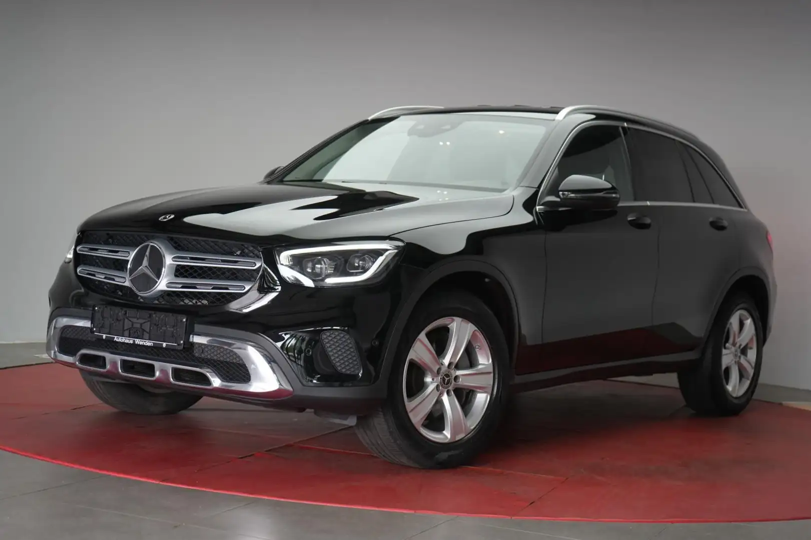 Mercedes-Benz GLC 300 d 4Matic 9G-Tronic Navi/Distronic/Kamera Black - 2