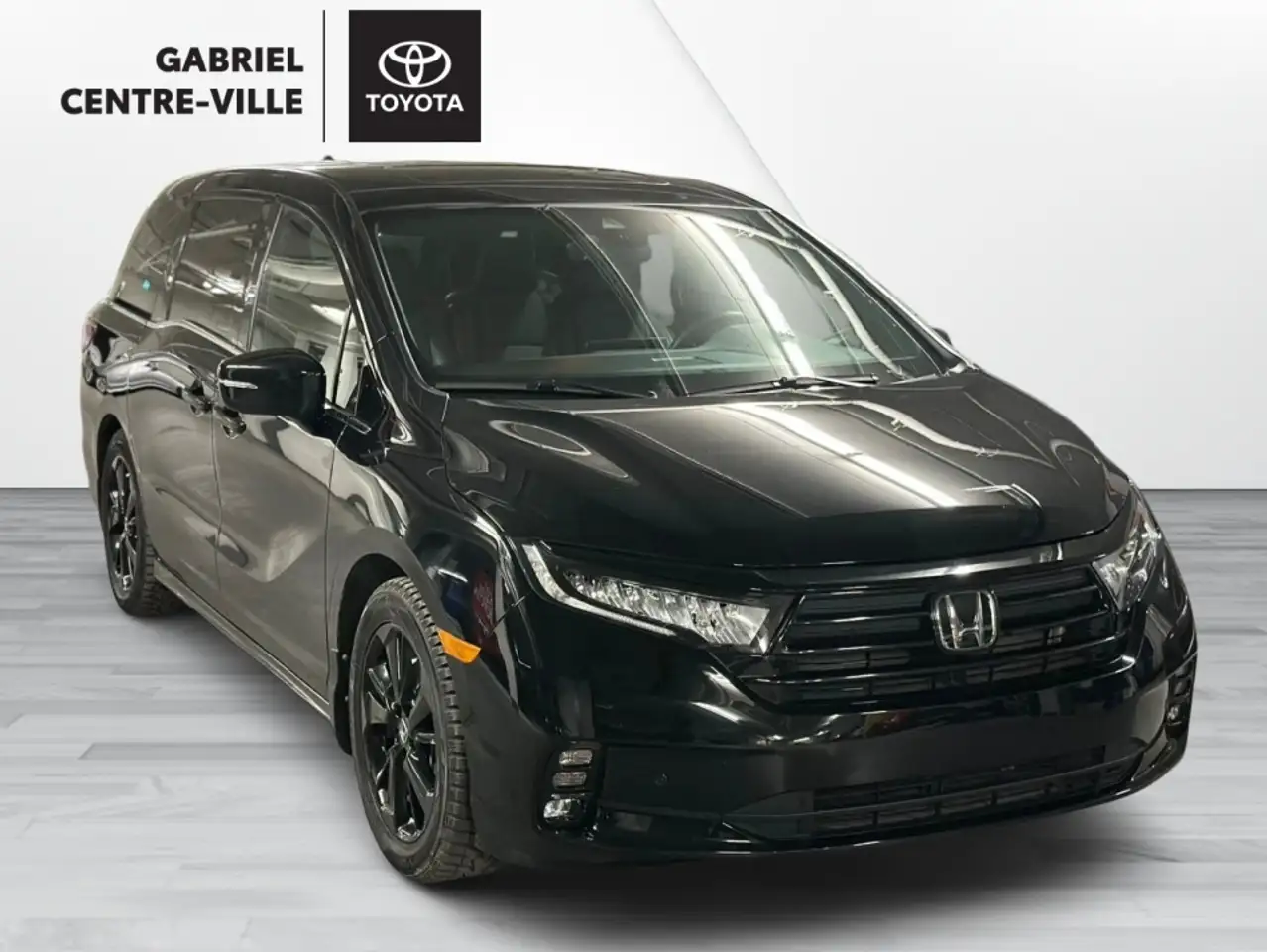 Honda Odyssey снимка Honda Odyssey